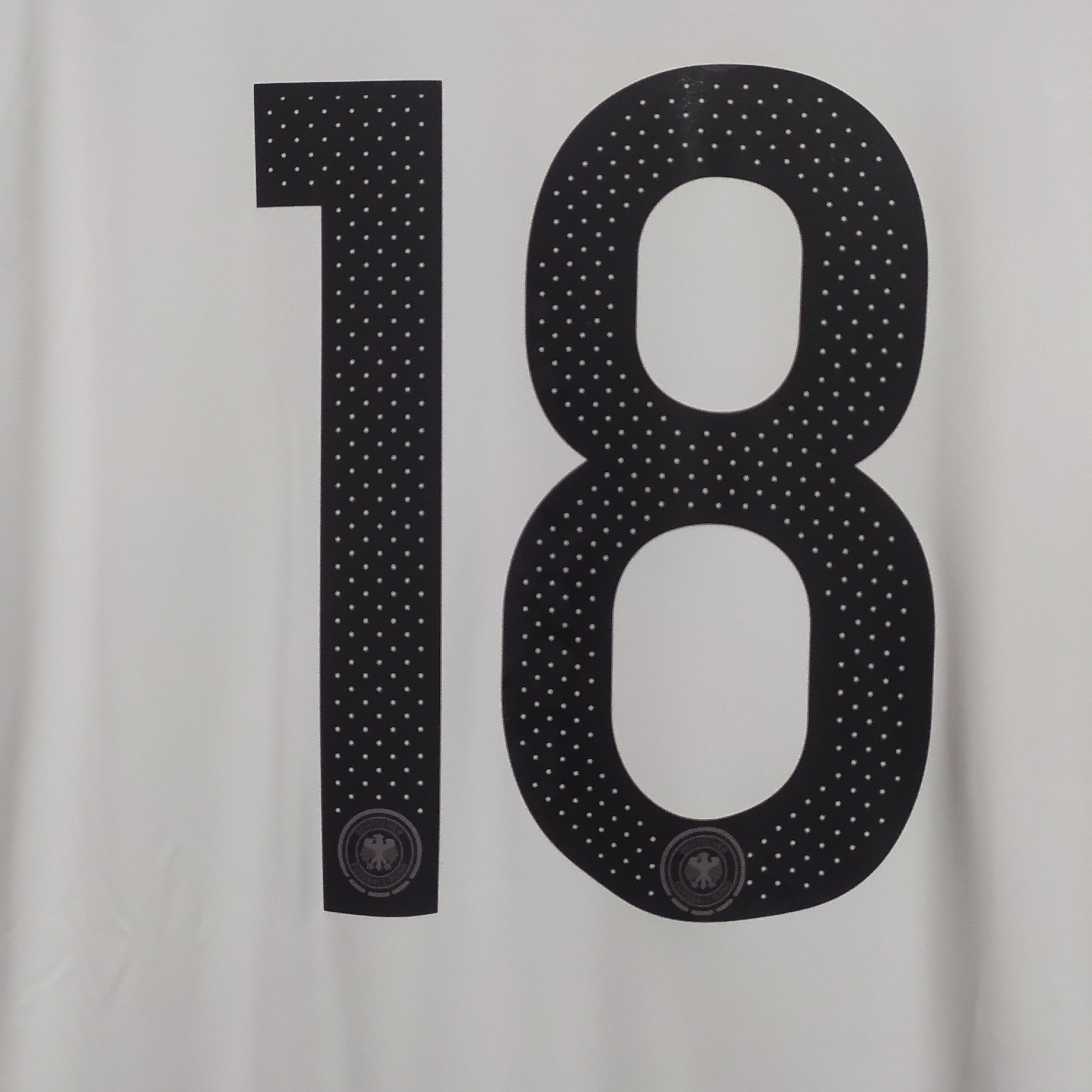 Adidas Adidas x Germany 2016 #18 Kroos Home Jersey Shirt Size US M / EU 48-50 / 2 - 17 Thumbnail