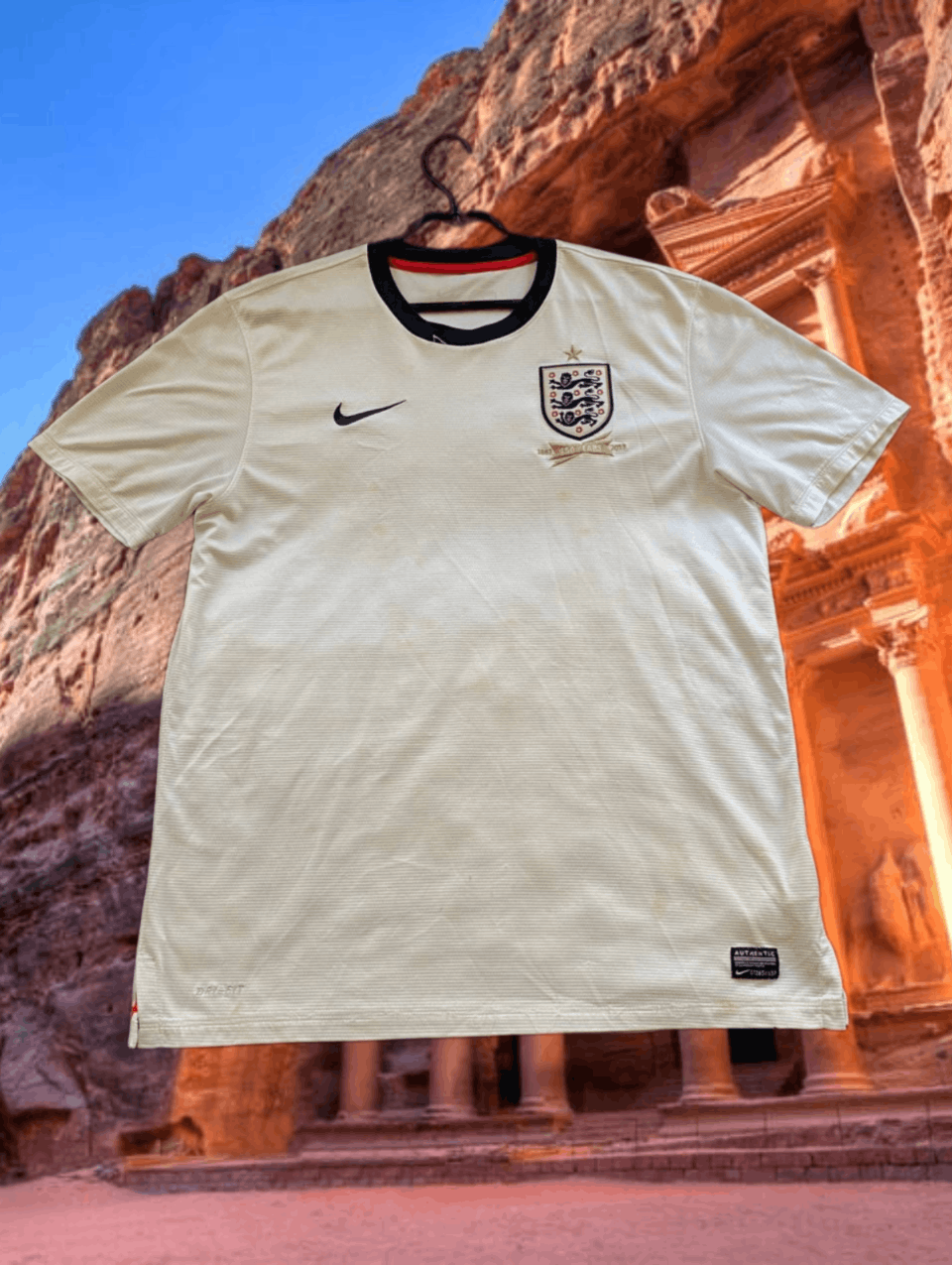 Nike × Vintage Nike England Ubique Home Jersey T Shirt Tee Size US L / EU 52-54 / 3 - 1 Thumbnail