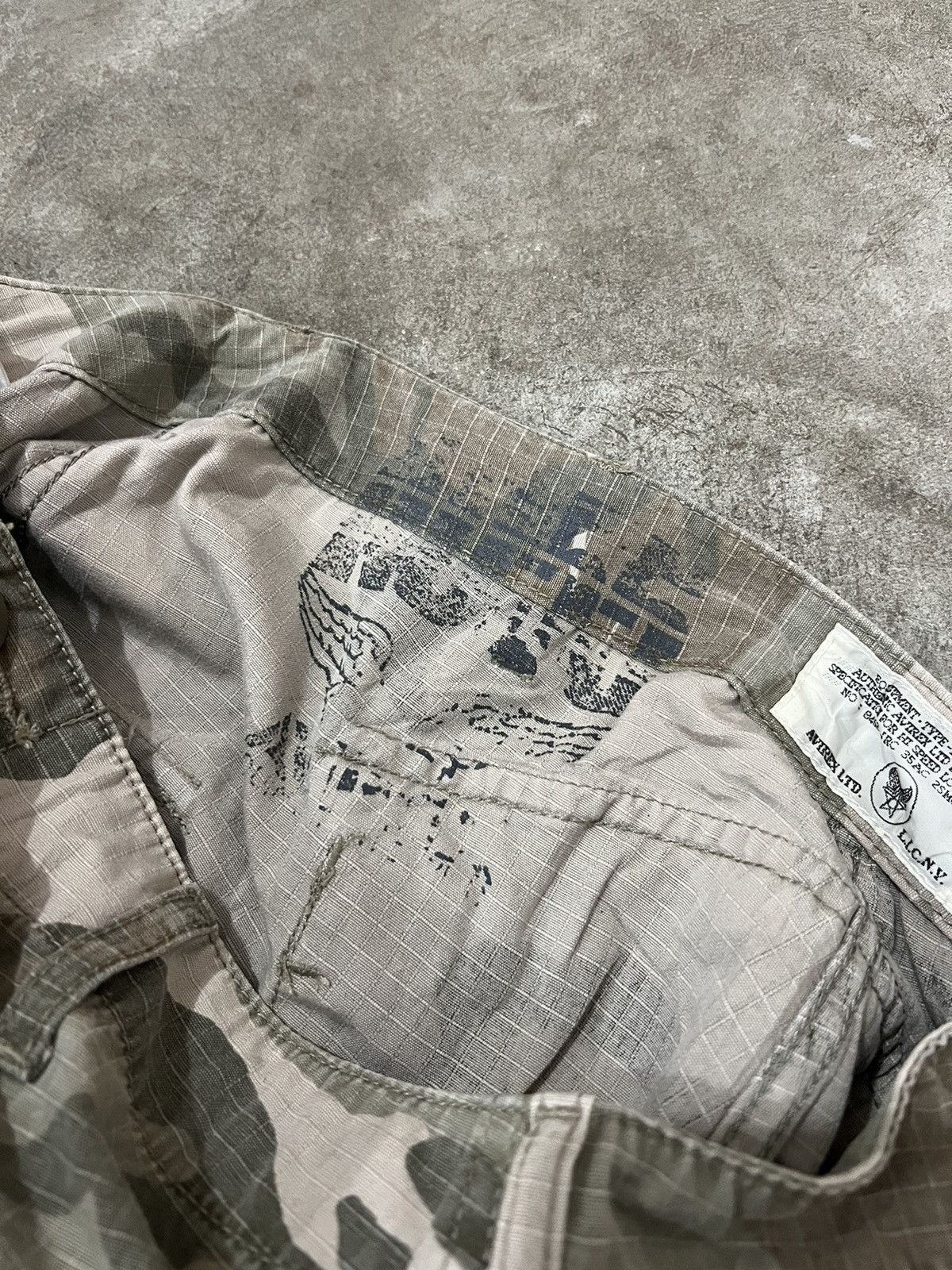 Avirex × Vintage Vintage Avirex Monkey Cargo Camou Pants Size US 29 - 5 Thumbnail
