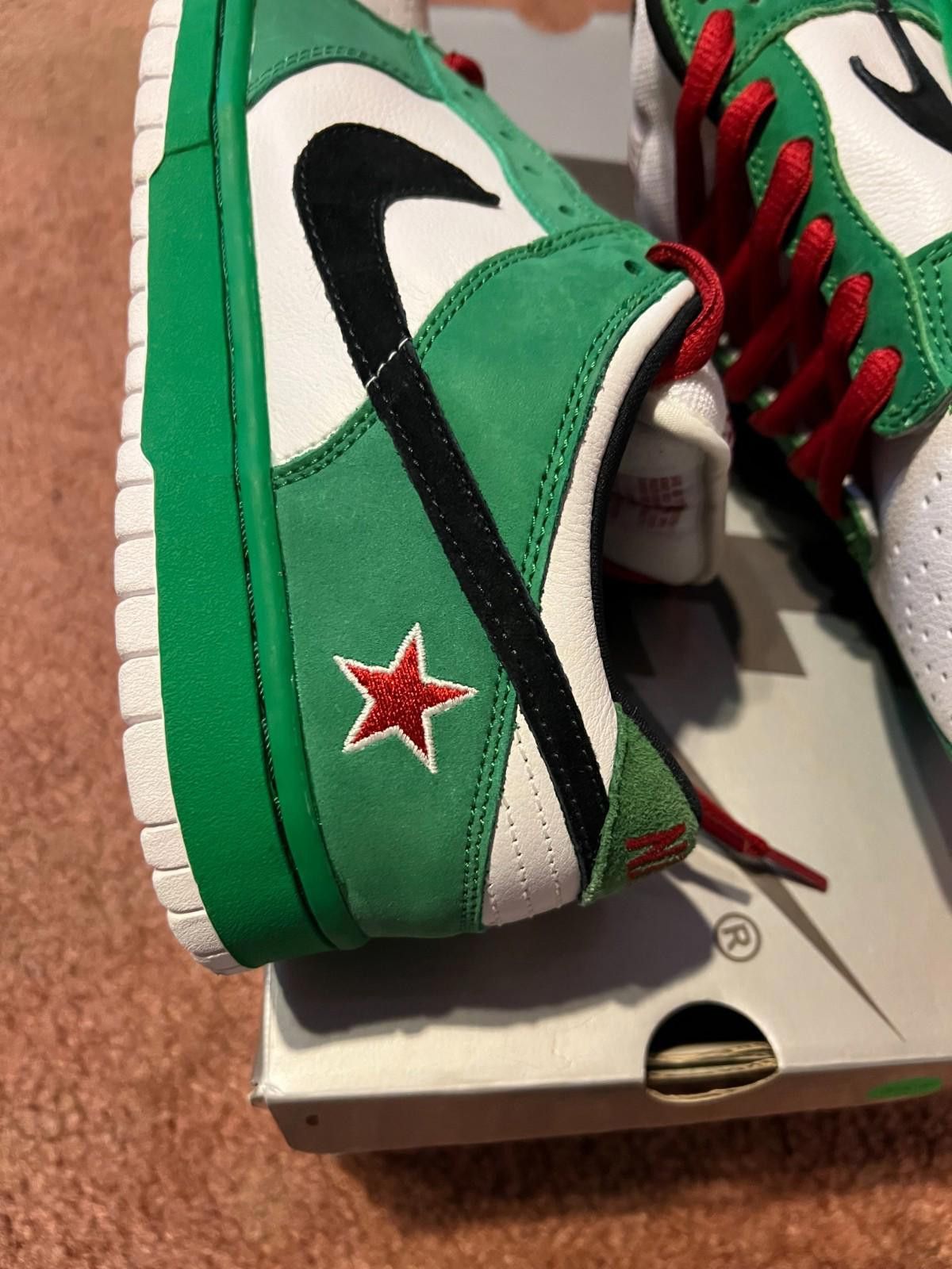 Nike 2003 Nike SB Dunk Low Pro Heineken 304292-302 US10.5 Size US 9.5 / EU 42-43 - 7 Thumbnail