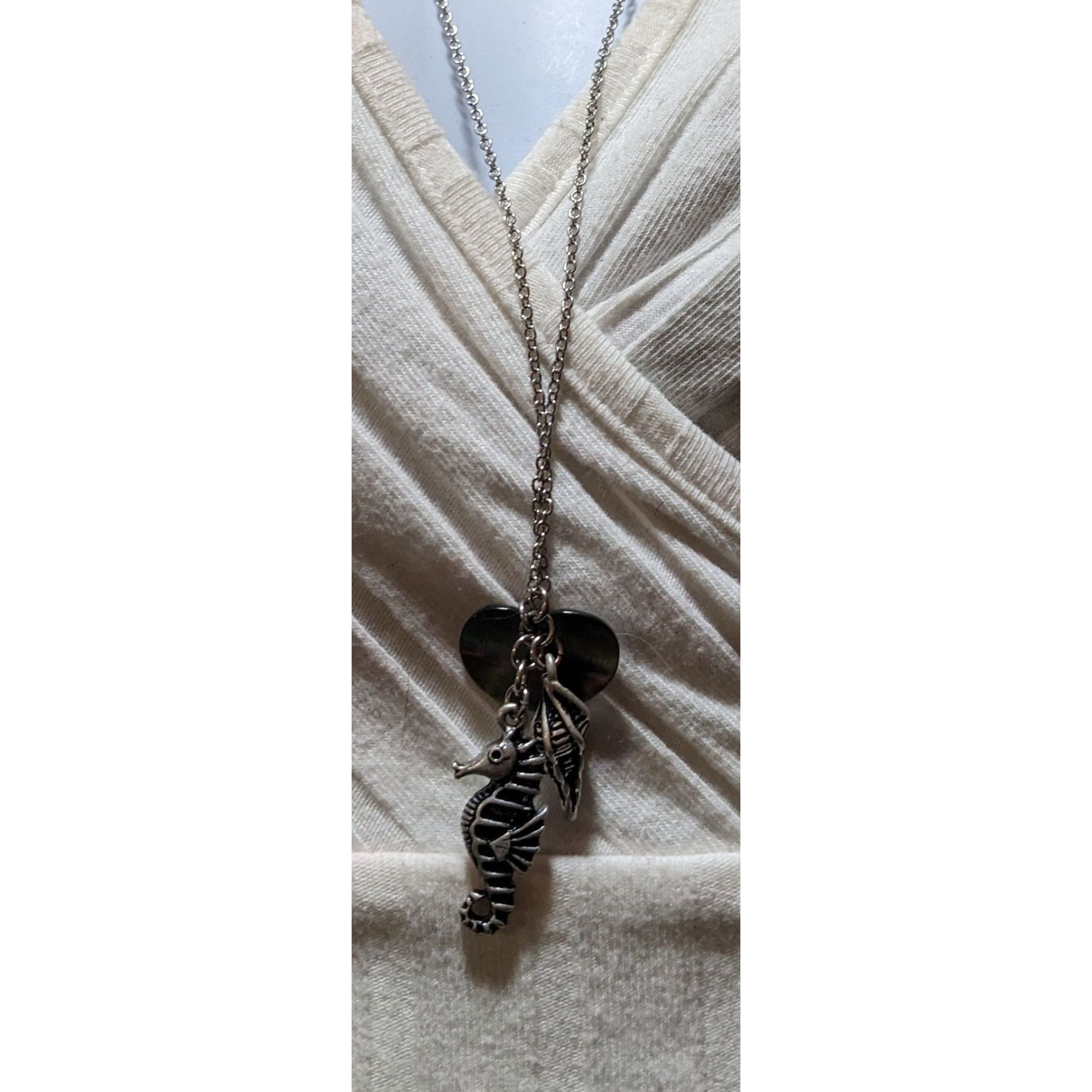 Other Seahorse Seashell Mermaid Charm Necklace Size ONE SIZE - 5 Thumbnail