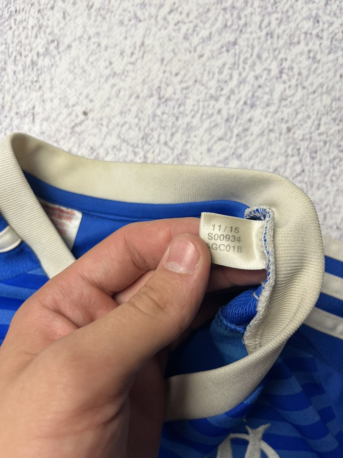 Adidas Vintage Adidas 2015/16 Olympique de Marseille Third Shirt Size US S / EU 44-46 / 1 - 17 Thumbnail