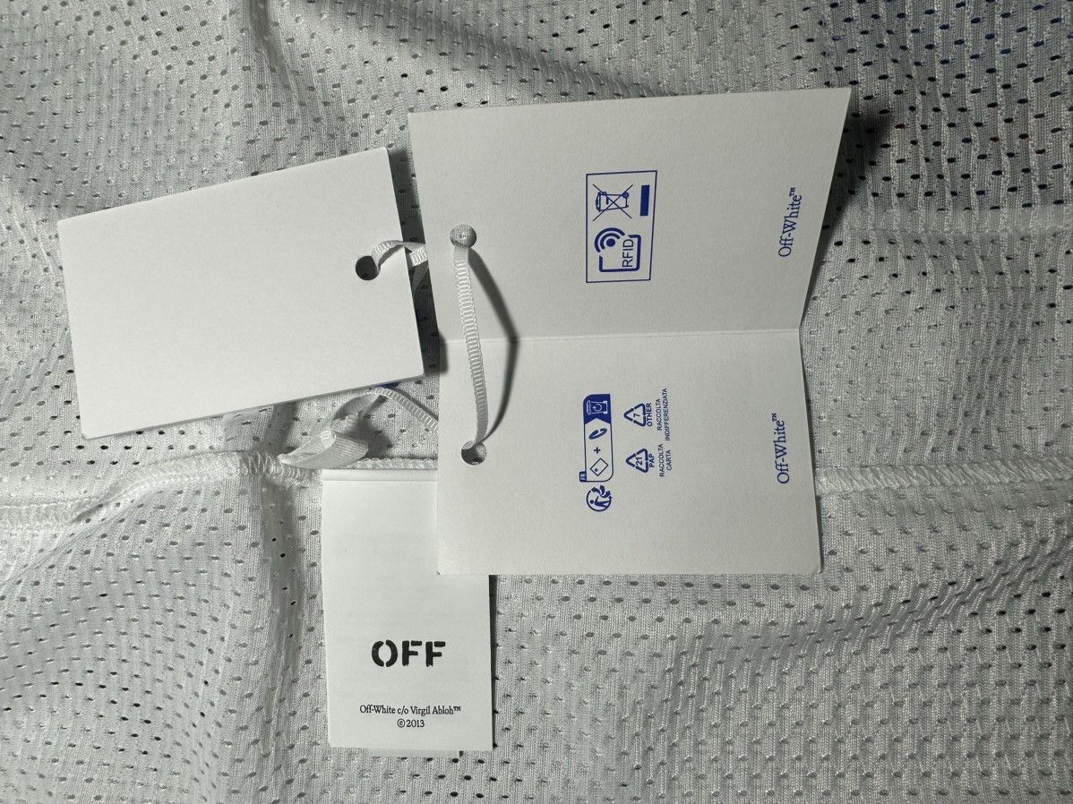 Off-White Off-White Gothic Logo Mesh Jersey and Shorts Set Size XL Size US XL / EU 56 / 4 - 16 Thumbnail