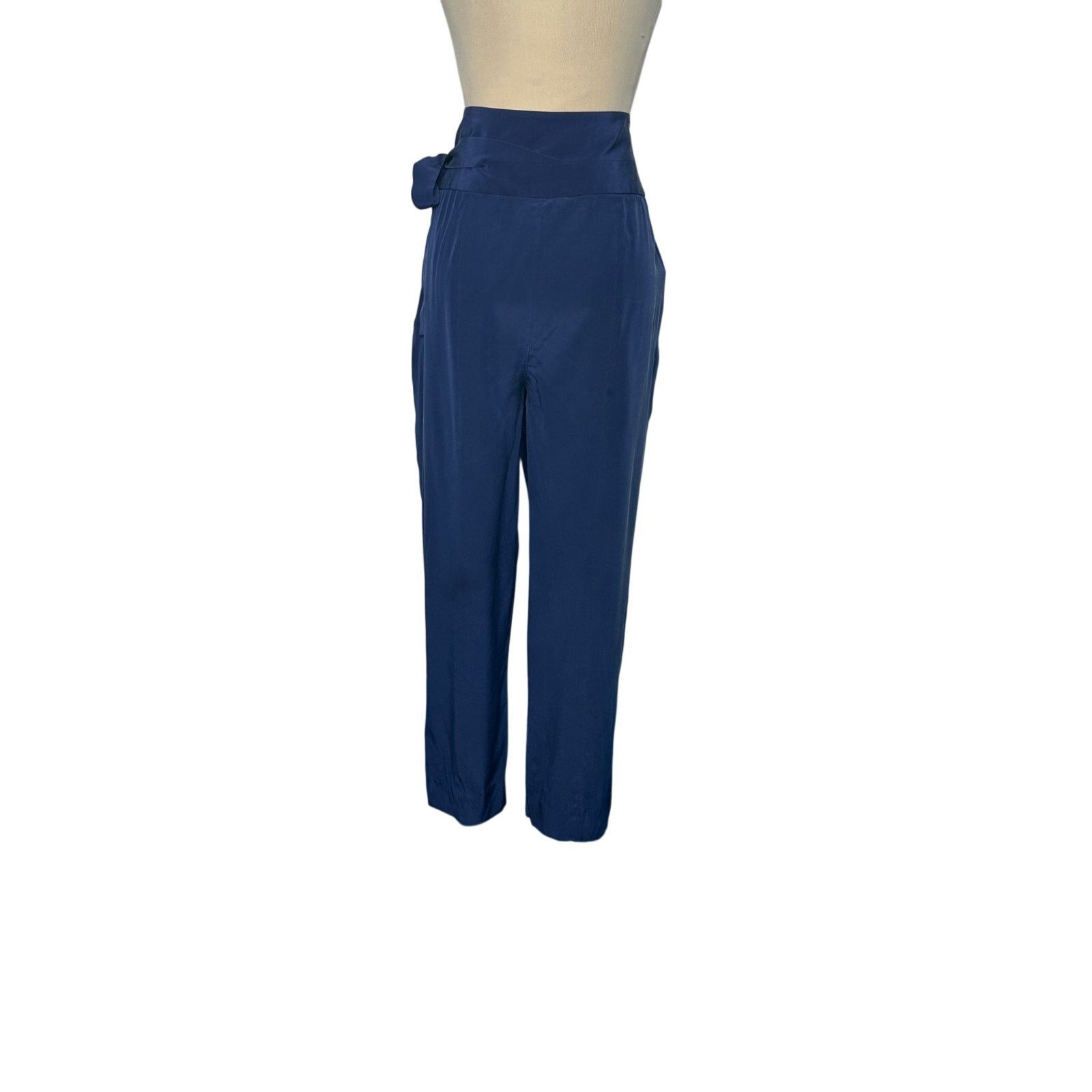 Diane von Furstenberg Diane Von Furstenbert Keaka navy crop pleated pants size 6 Size 28" / US 6 / IT 42 - 19 Thumbnail