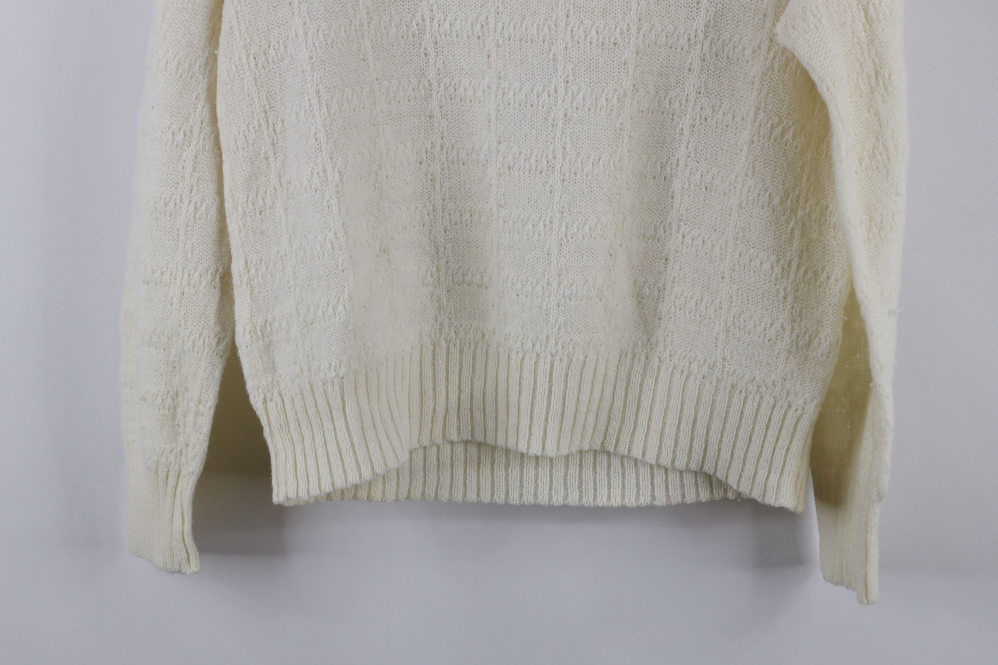Vintage Vintage 60s Streetwear Frilly Knit Sweater Cream USA Size M / US 6-8 / IT 42-44 - 13 Thumbnail