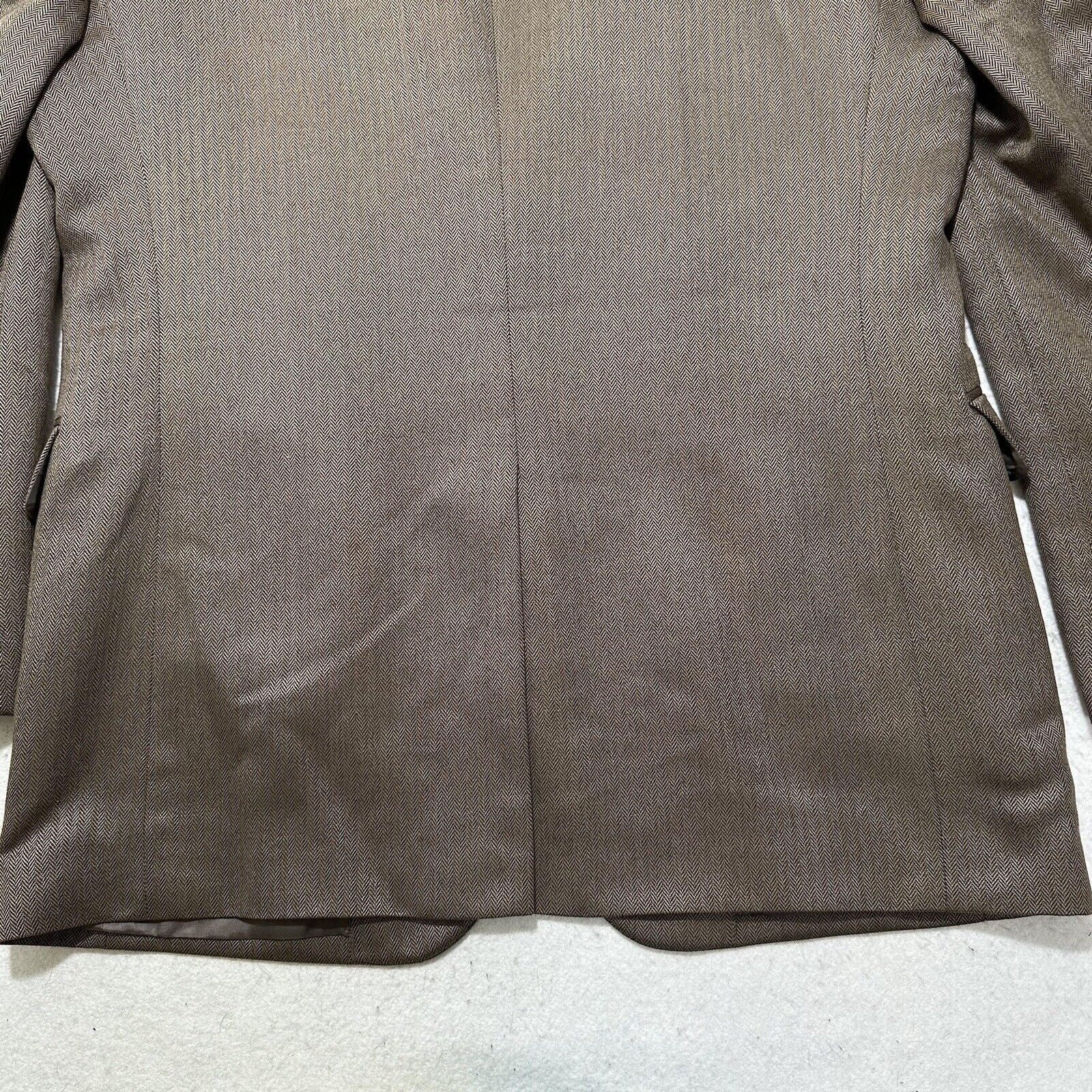 Jos. A. Bank Jos. A. Bank 42R Silk + Camel Hair Herringbone Suit Jacket Size 42R - 16 Thumbnail
