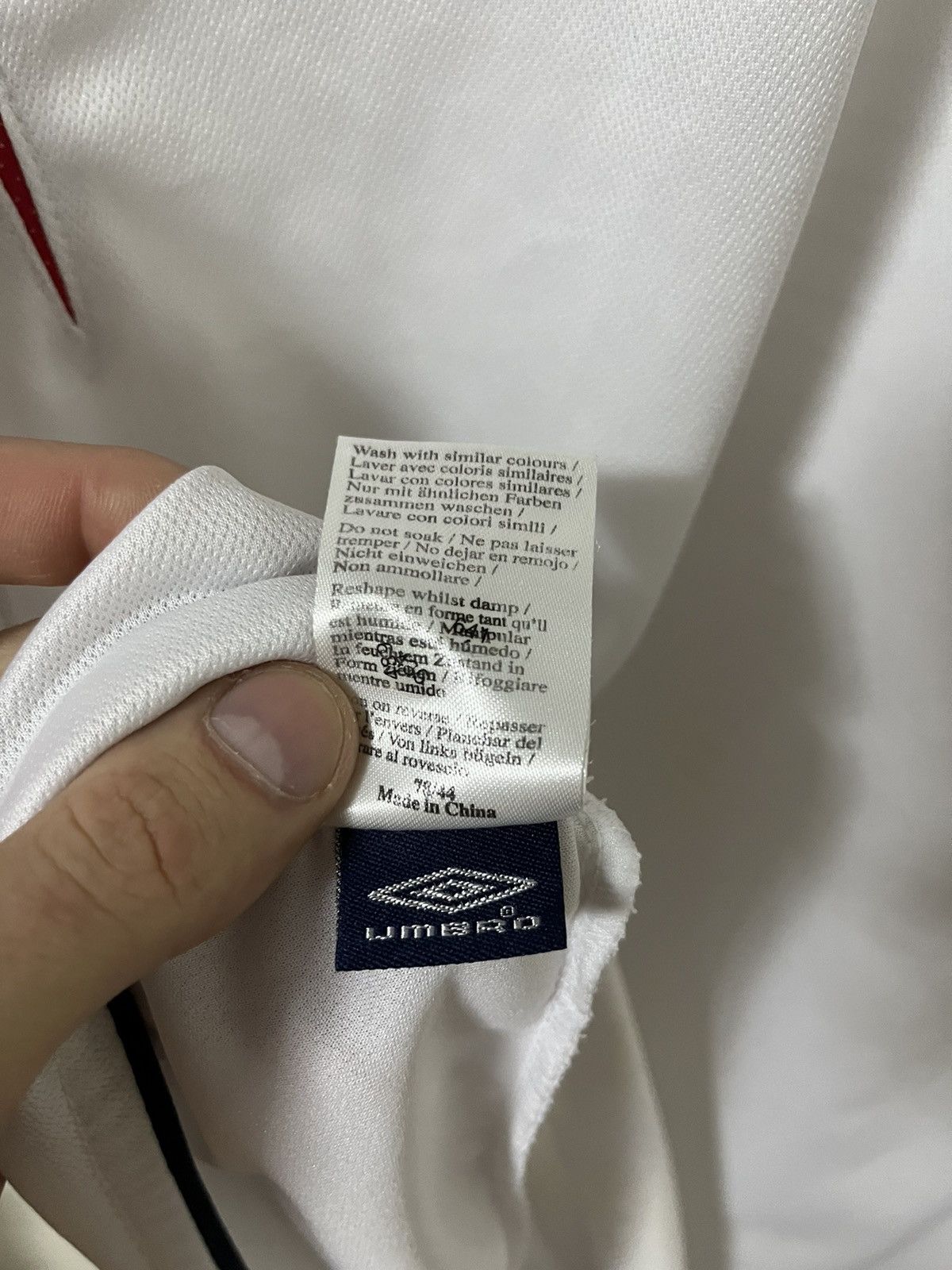 Umbro Umbro England 2005/07 Home Vintage Jersey Size US L / EU 52-54 / 3 - 10 Thumbnail