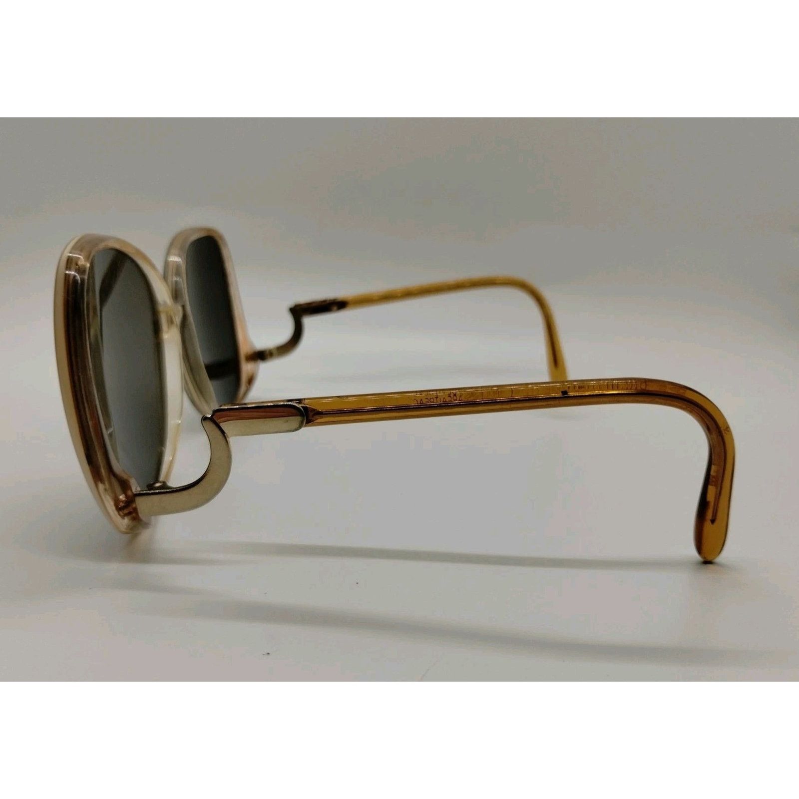 Vintage Vintage Luxottica Sunglass Frames 1303 - Parfait Peach Size ONE SIZE - 4 Thumbnail
