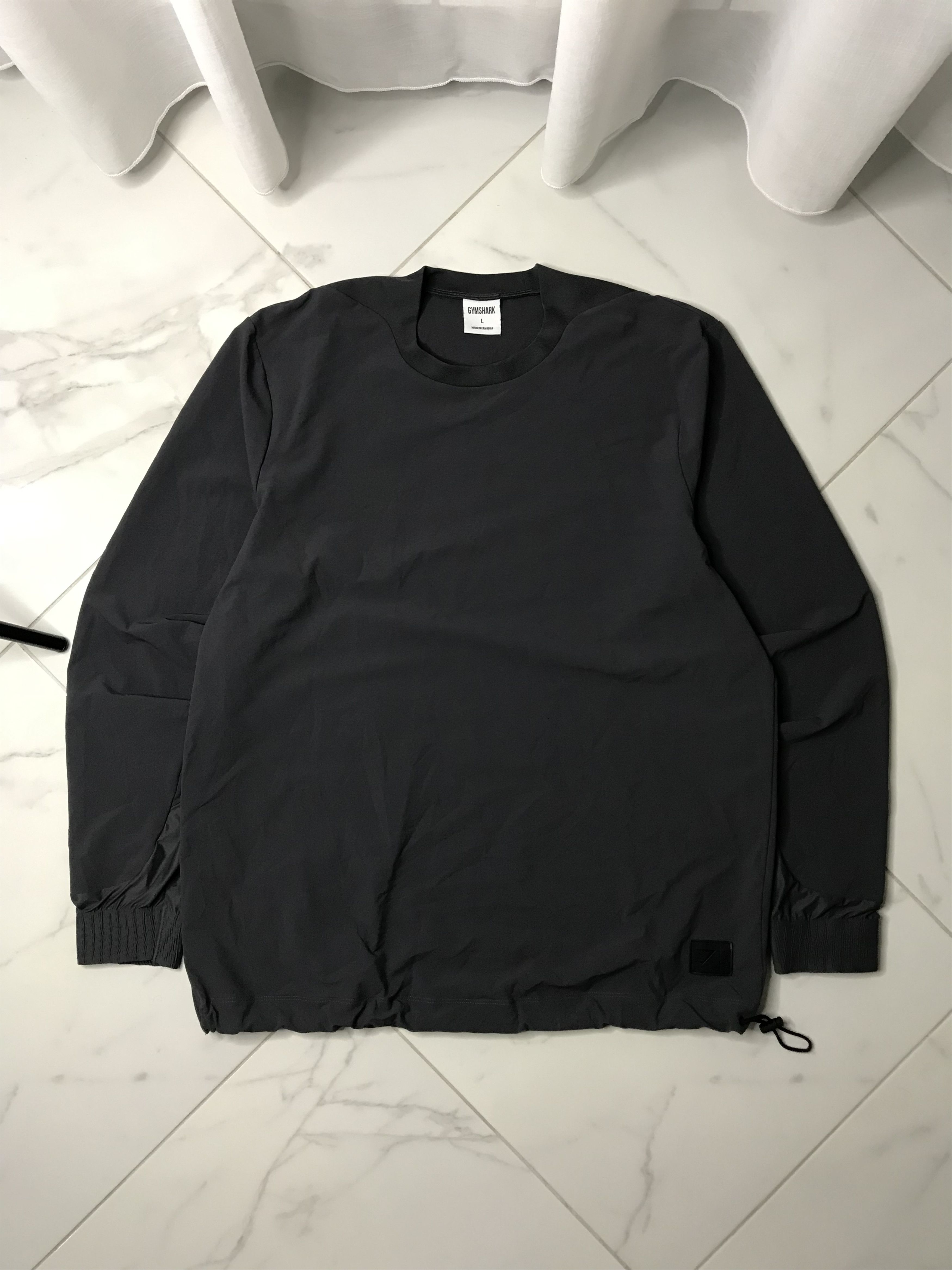 Gymshark Gymshark retake crew nylon sweatshirt mens Size US L / EU 52-54 / 3 - 1 Thumbnail