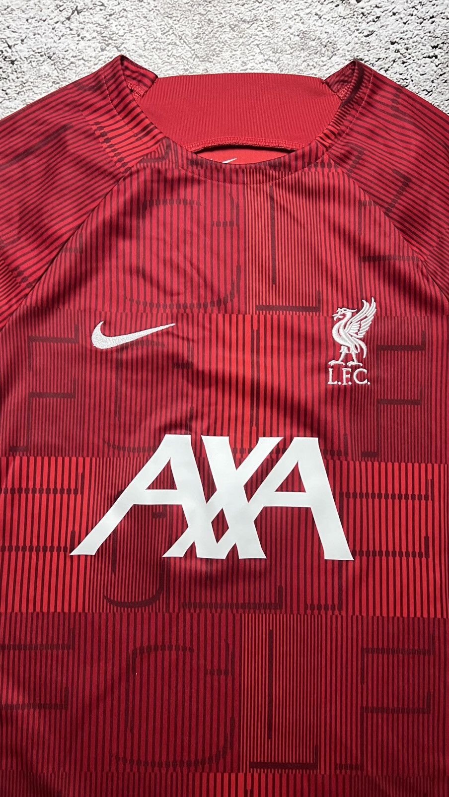 Nike 2023-2024 FC Liverpool London nike AXA pre match jersey Size US S / EU 44-46 / 1 - 3 Thumbnail