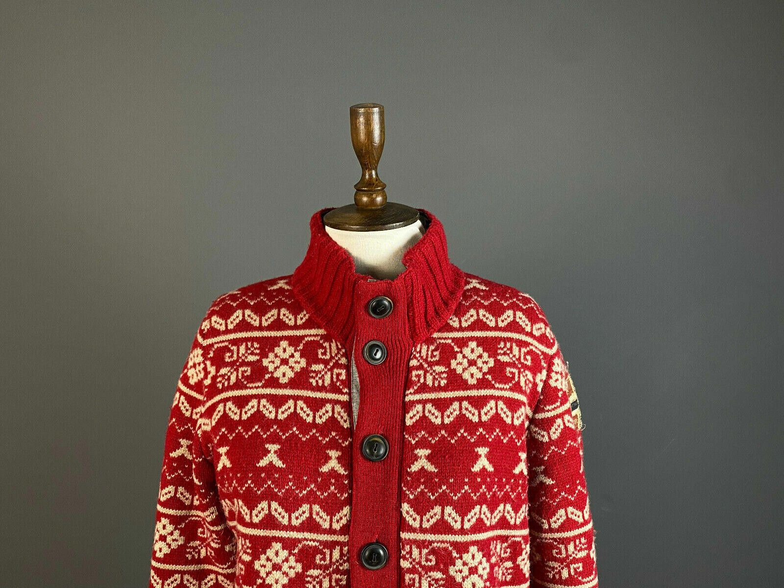 Napapijri Napapijri Geographic Red Wool Knit Button Sweater Size M Size M / US 6-8 / IT 42-44 - 2 Thumbnail