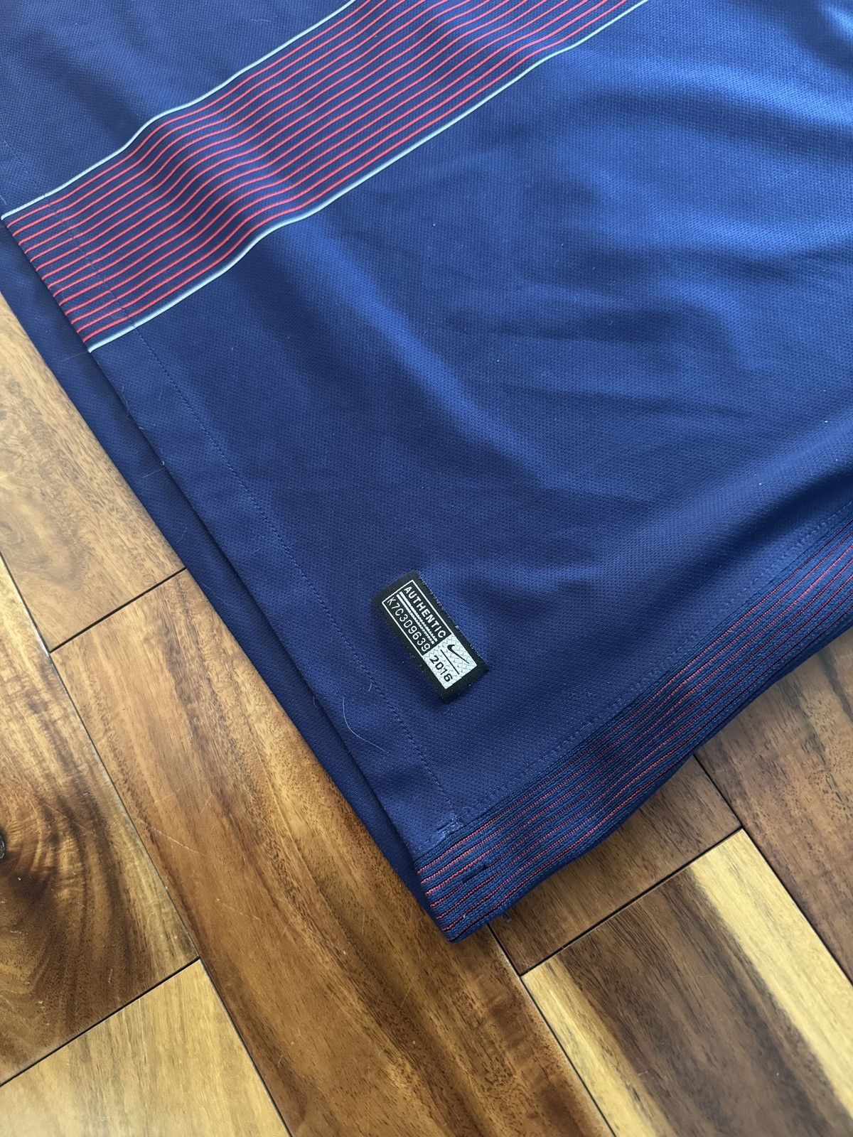 Nike PSG Paris Saint-Germain Nike 2016 2017 Season Jersey Size US XL / EU 56 / 4 - 5 Thumbnail