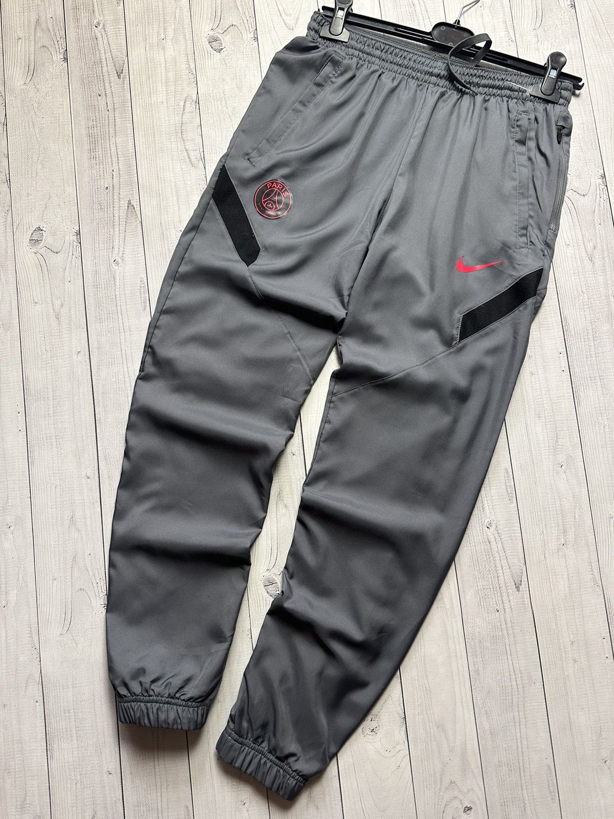 Nike Vintage Nike PSG Paris soccer joggers size S grey Size US 30 / EU 46 - 2 Thumbnail