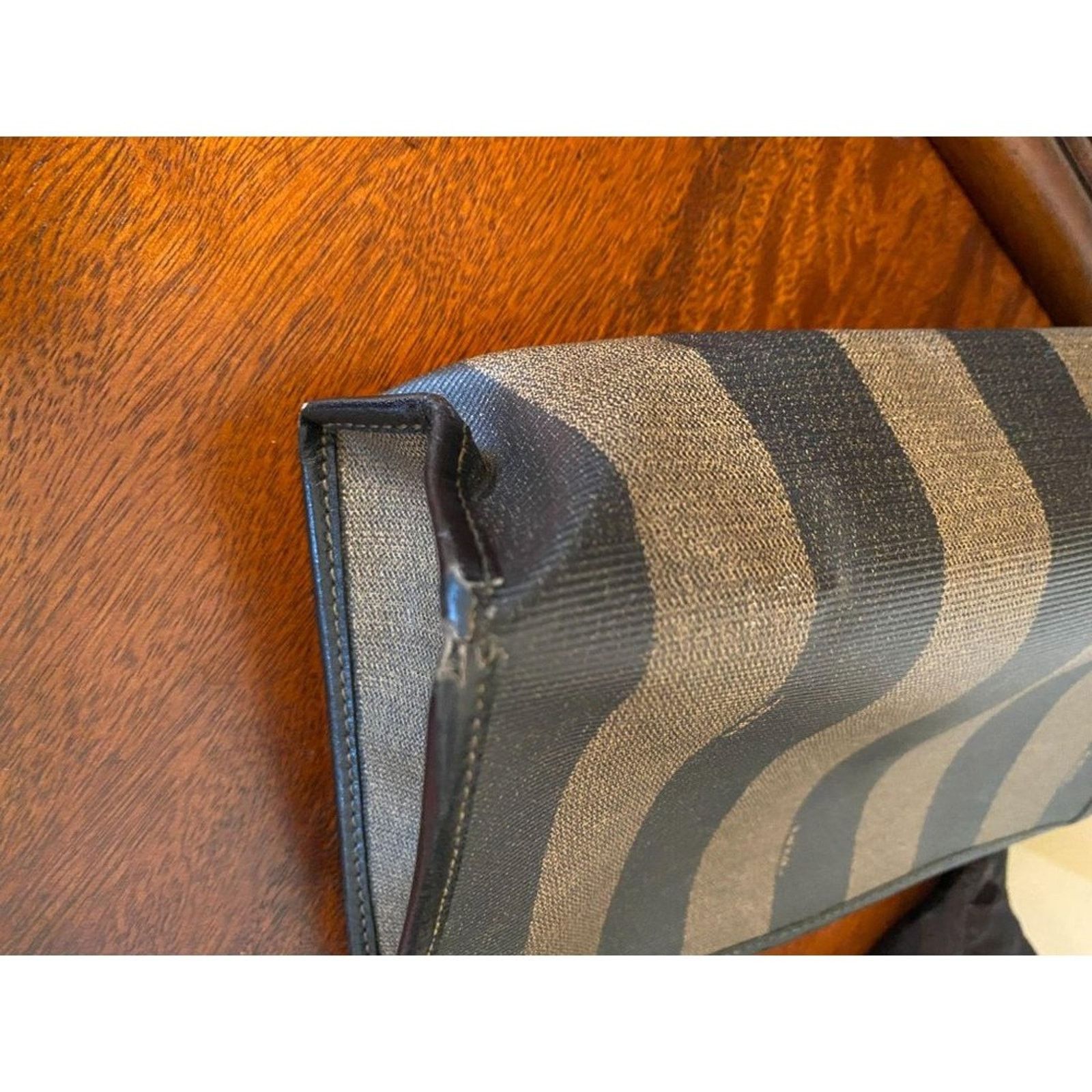 Fendi Vintage Fendi Stripe Leather Makeup Bag Handbag Size ONE SIZE - 8 Thumbnail
