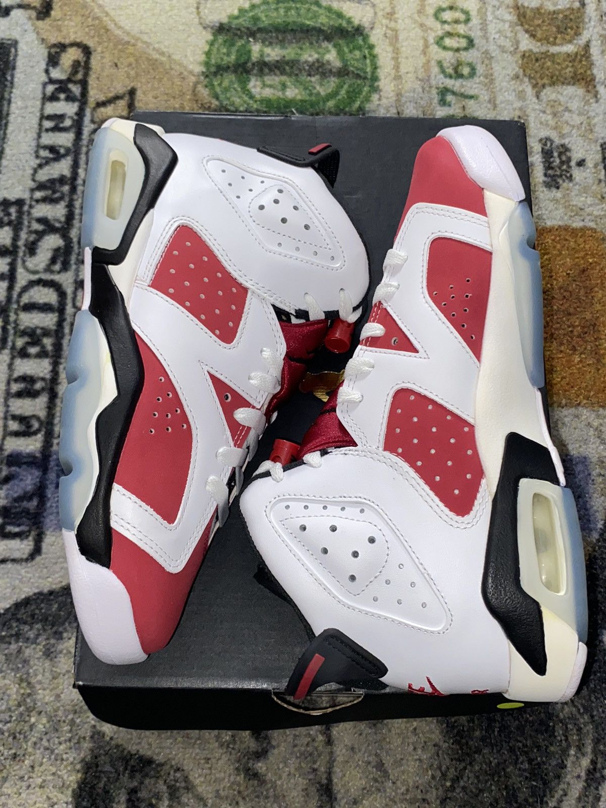 Jordan Brand × Nike Jordan 6 Retro Carmine (2021) 5.5Y Grade School Size US 7 / IT 37 - 2 Thumbnail
