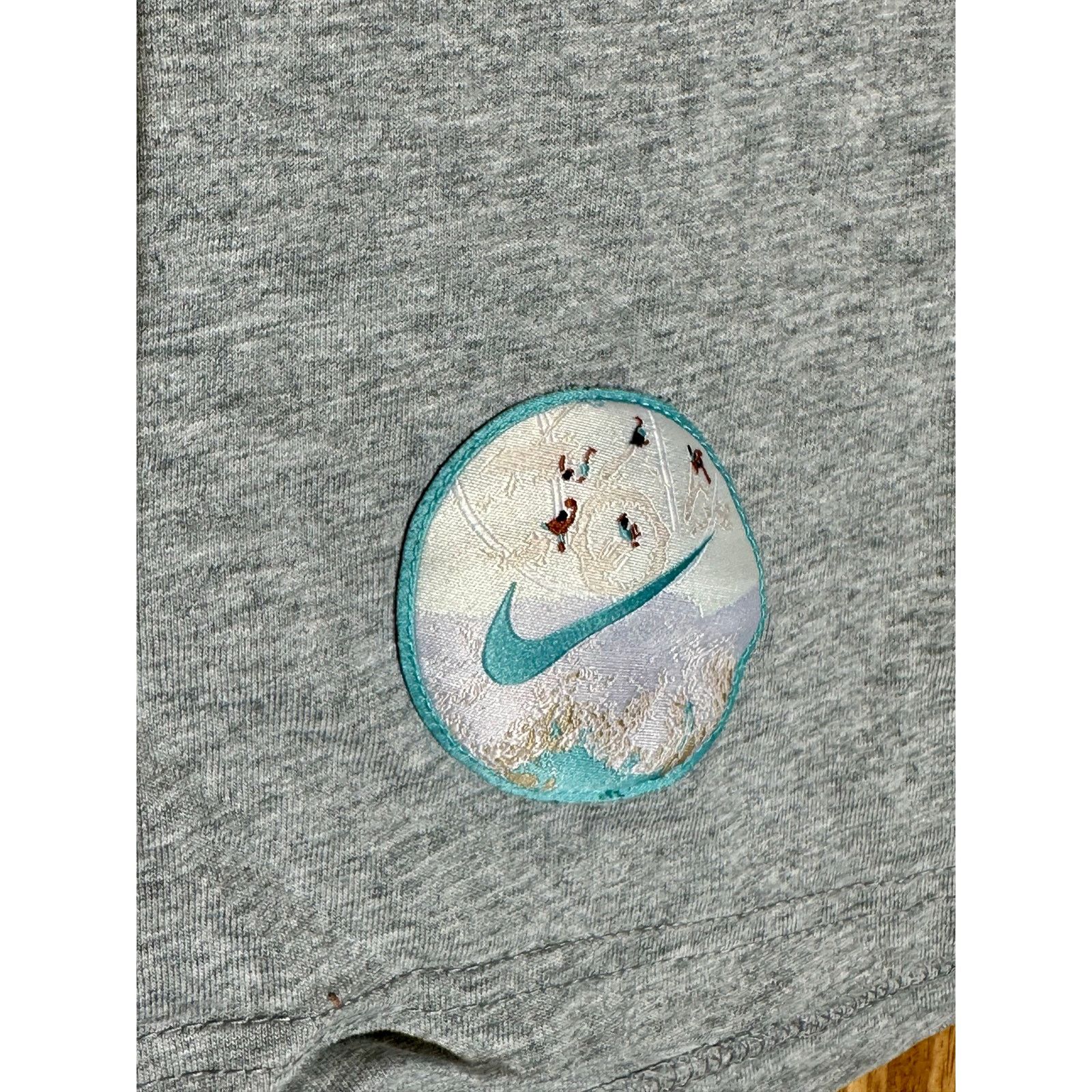 Nike Nike Gray Shirt With Baseball Court Size US L / EU 52-54 / 3 - 7 Thumbnail