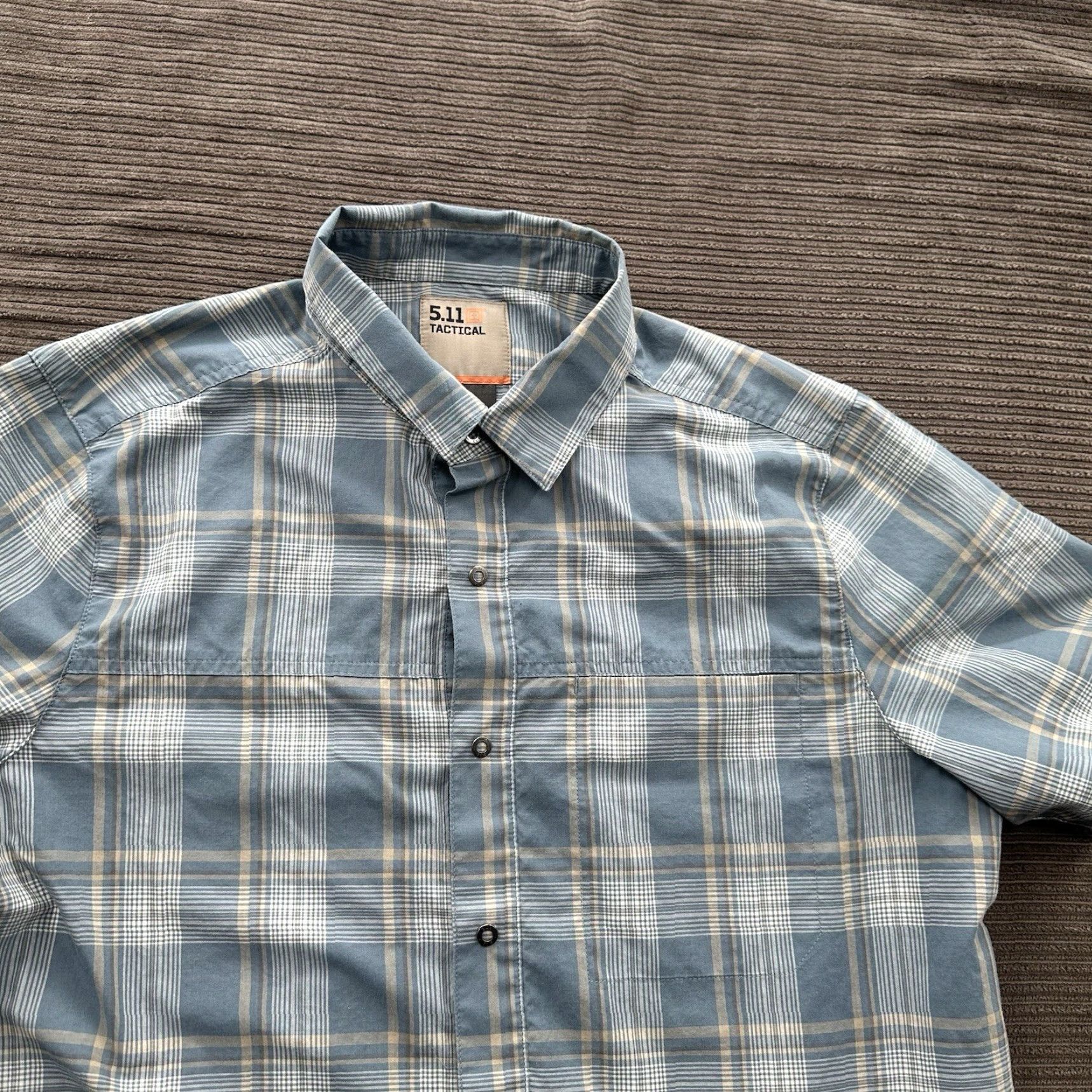 Vintage 5.11 Tactical Shirt Men S Blue Plaid Short Sleeve Button-Up Workwear Outdoor Casual Shirt Size US S / EU 44-46 / 1 - 7 Thumbnail