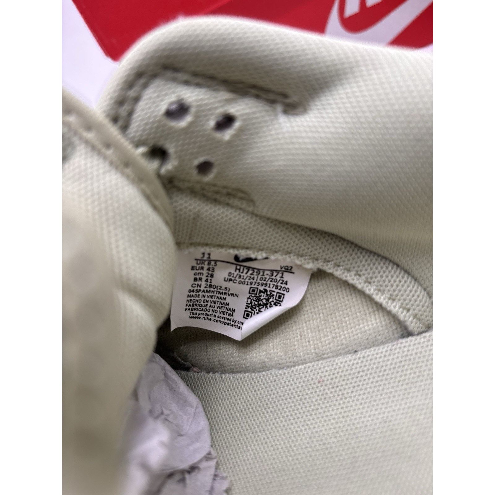 Nike Nike Dunk Low Olive Aura Beige Green Suede SB Sneaker Size US 11 / IT 41 - 5 Thumbnail