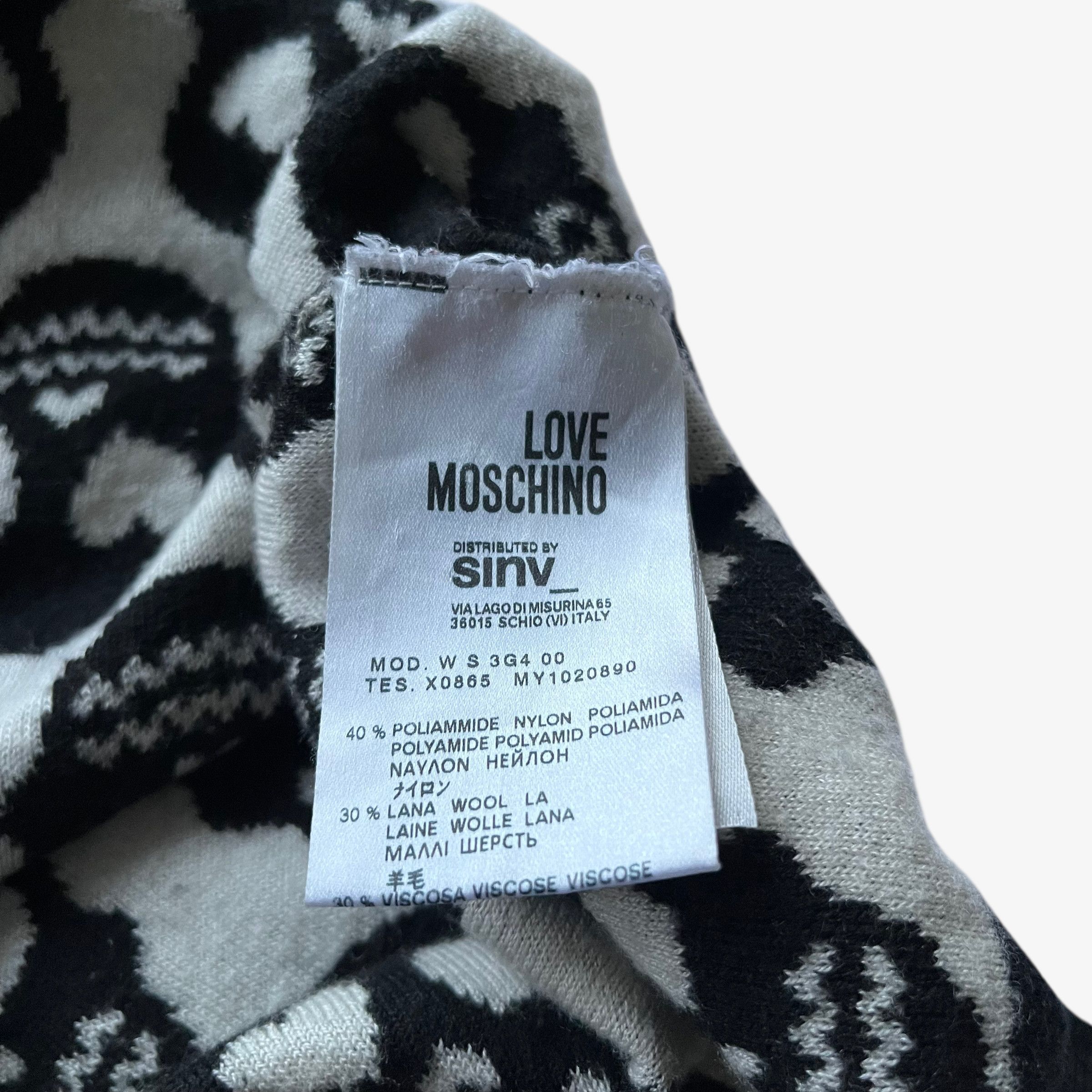 Moschino Vintage Y2K Women's Love Moschino Skull Print Wool Jumper Size M / US 6-8 / IT 42-44 - 2 Thumbnail