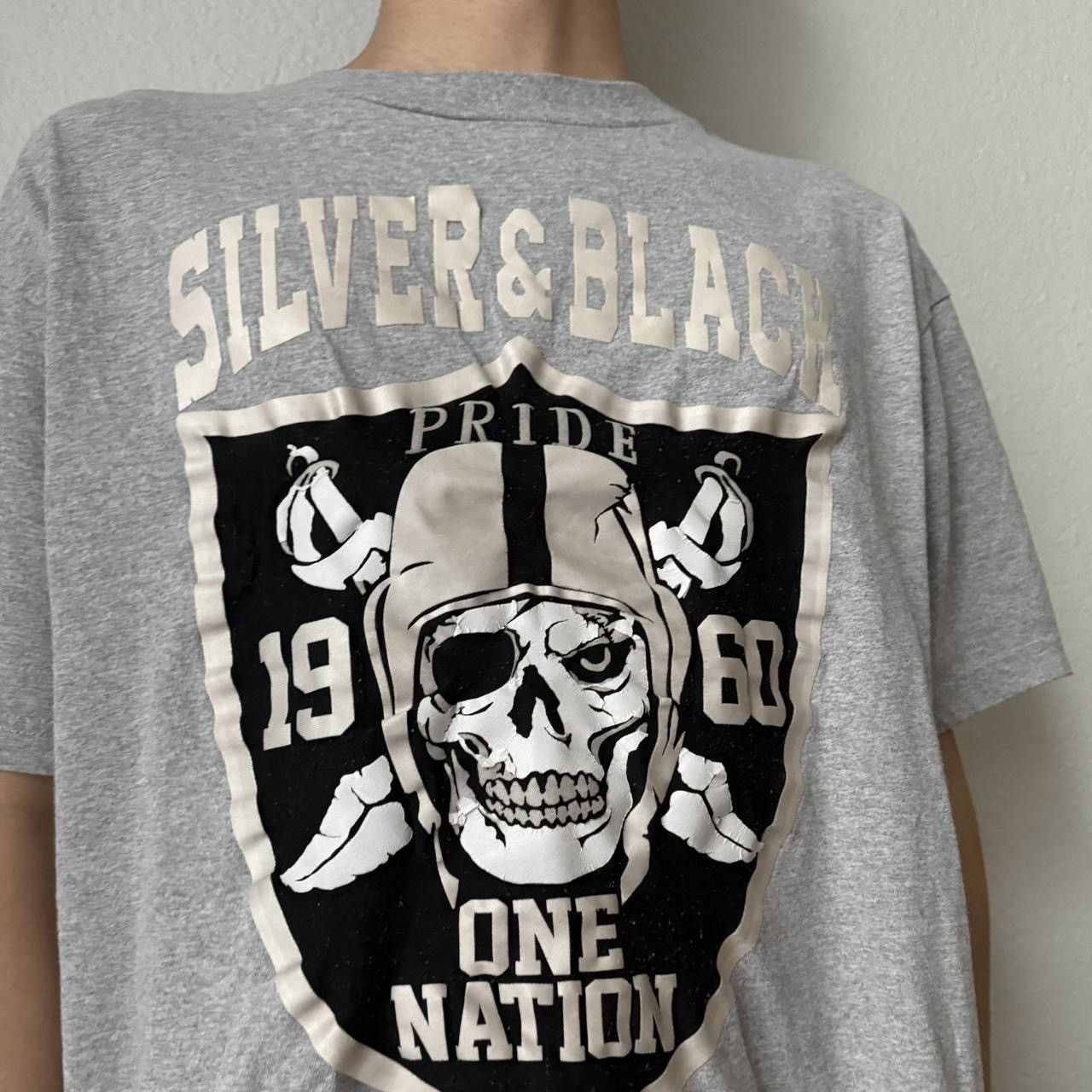NFL × Vintage Vintage 2000s NFL Oakland Raiders Graphics Grey Tee Shirt Size US XL / EU 56 / 4 - 3 Thumbnail