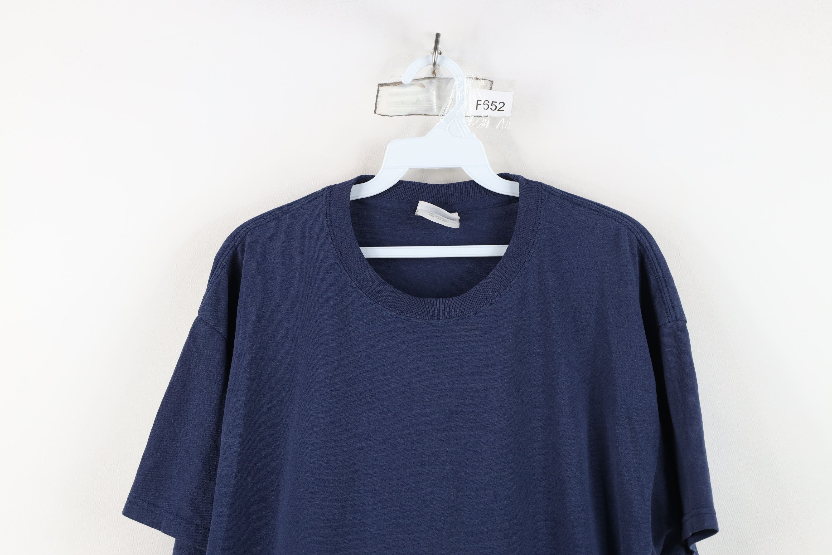 Hanes Vintage 90s Hanes Heavyweight Blank T-Shirt Navy Blue Size US L / EU 52-54 / 3 - 2 Thumbnail