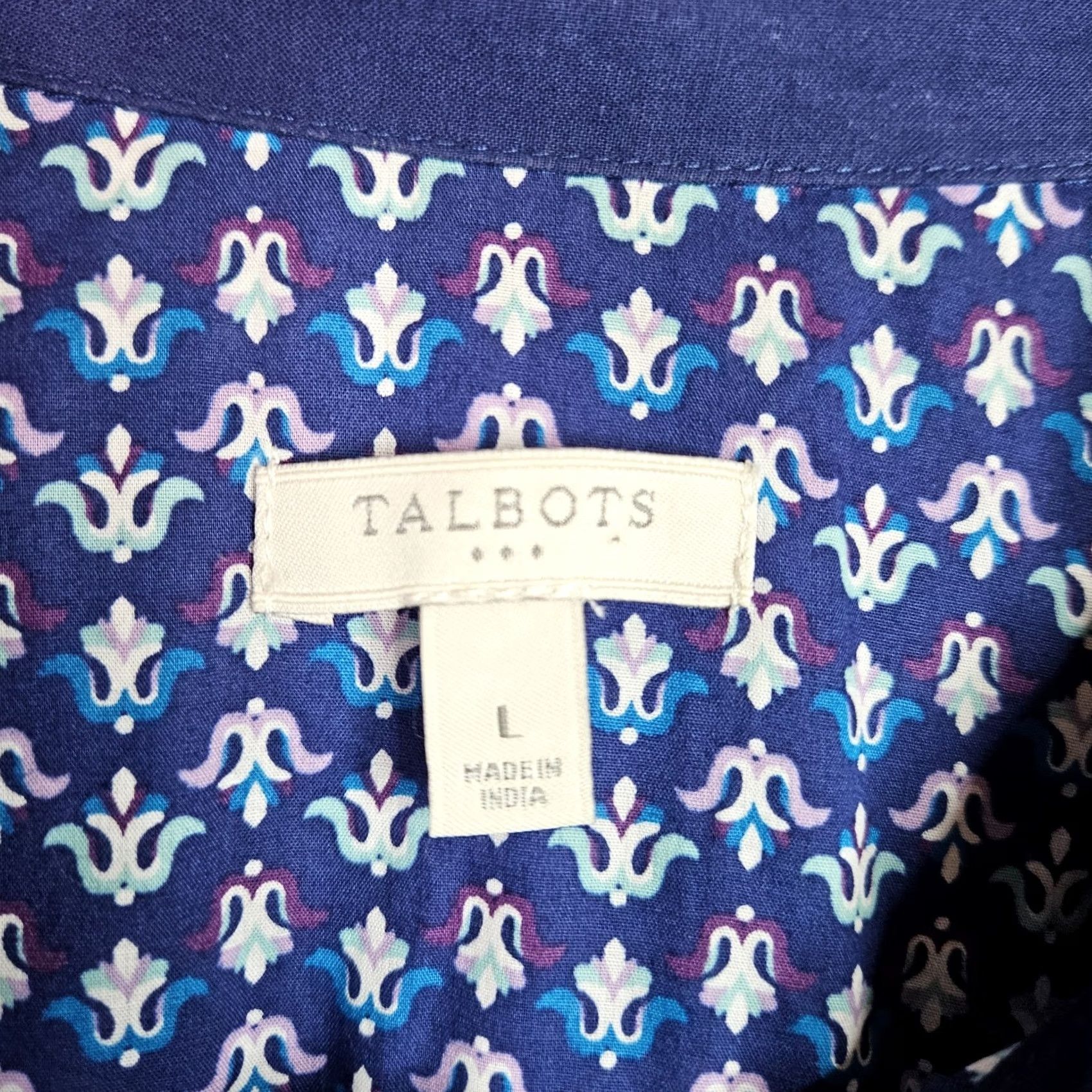 Talbots Talbots Women's Button Front Roll Tab Sleeve Pattern Printed Shirt Sz L Size L / US 10 / IT 46 - 7 Thumbnail