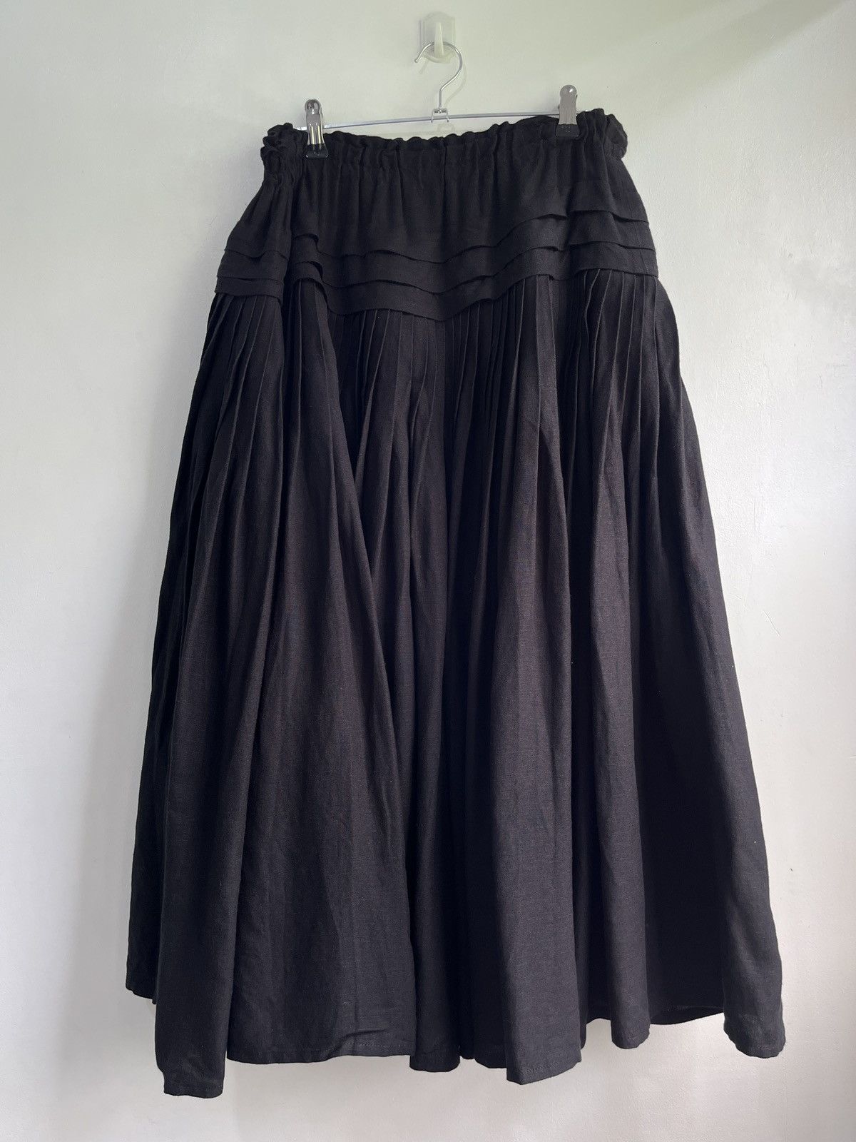 Limi Feu Wide Pleated Linen Skirt Size 28" / US 6 / IT 42 - 1 Thumbnail