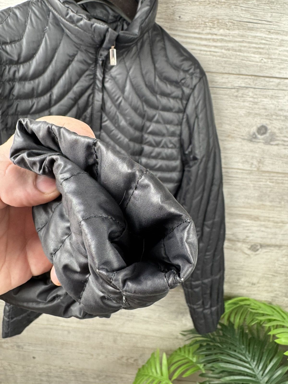 Moncler MONCLER VINTAGE WOMAN PUFFER DOWN JACKET LUXURY Size XS / US 0-2 / IT 36-38 - 17 Thumbnail