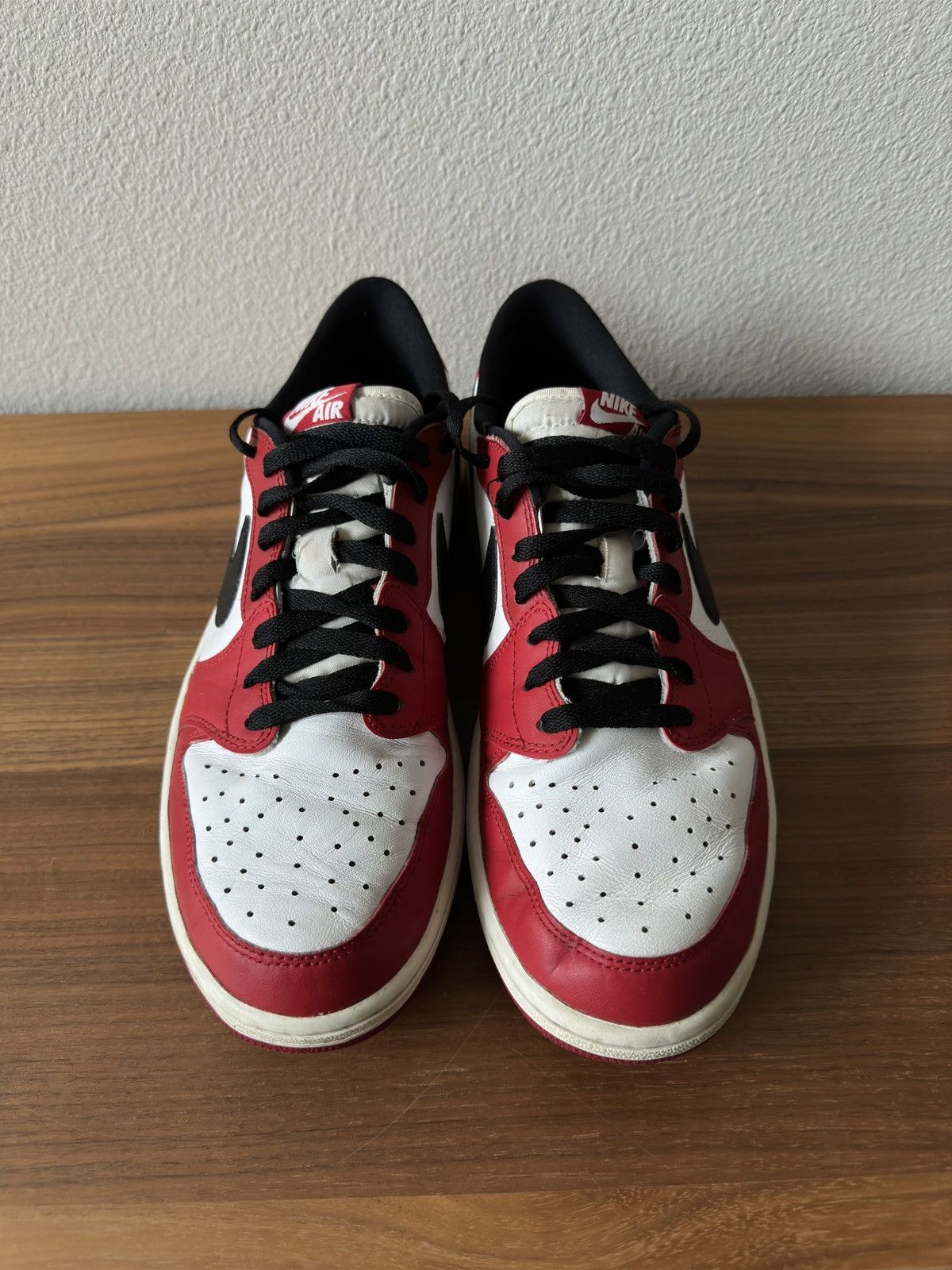 Jordan Brand Jordan 1 Retro Low OG Chicago 2016 Size US 11 / EU 44 - 2 Thumbnail