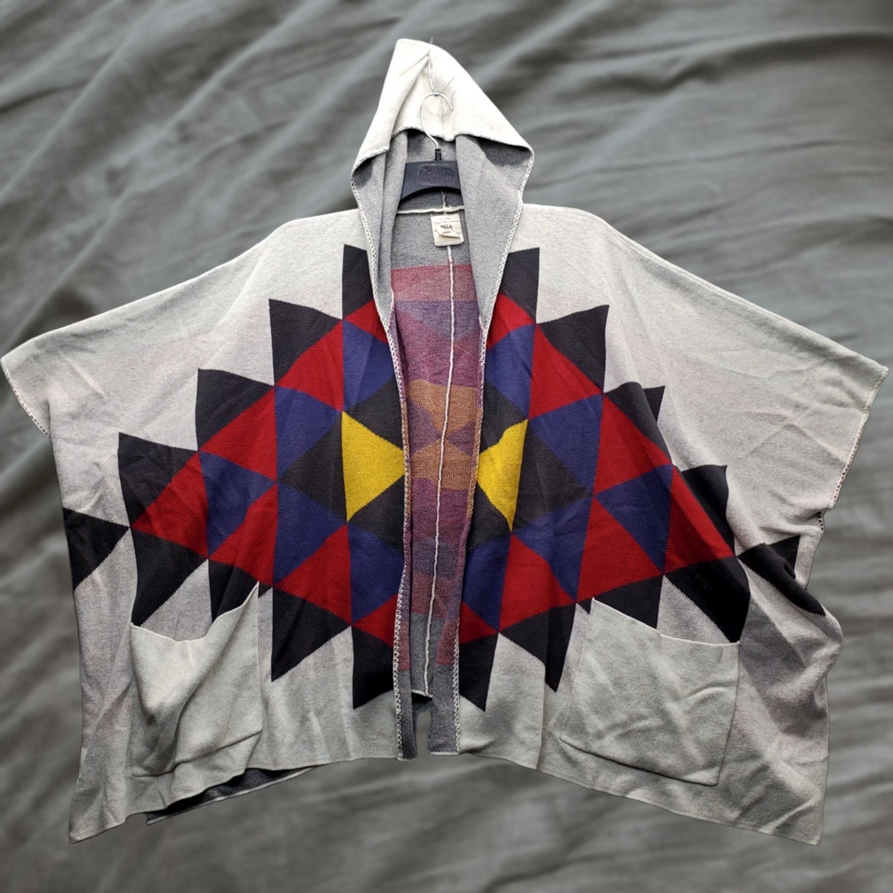 Billabong Billabong Womens Hooded Poncho Cardigan Aztec Multicolor Open Front M XS? Size M / US 6-8 / IT 42-44 - 1 Thumbnail