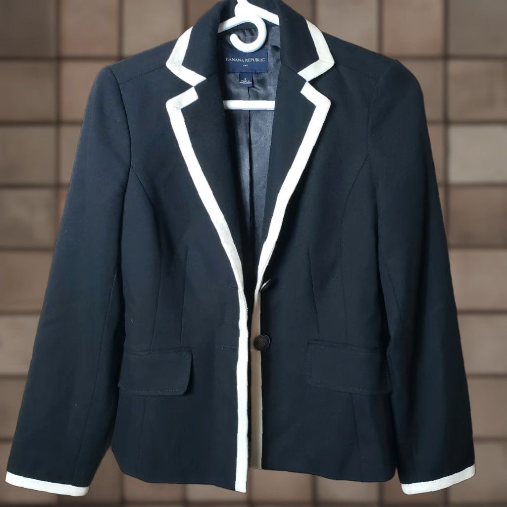 Banana Republic Banana Republic Factory Schoolboy Piped Wool Blend Blazer Size 2 Size XS / US 0-2 / IT 36-38 - 1 Thumbnail