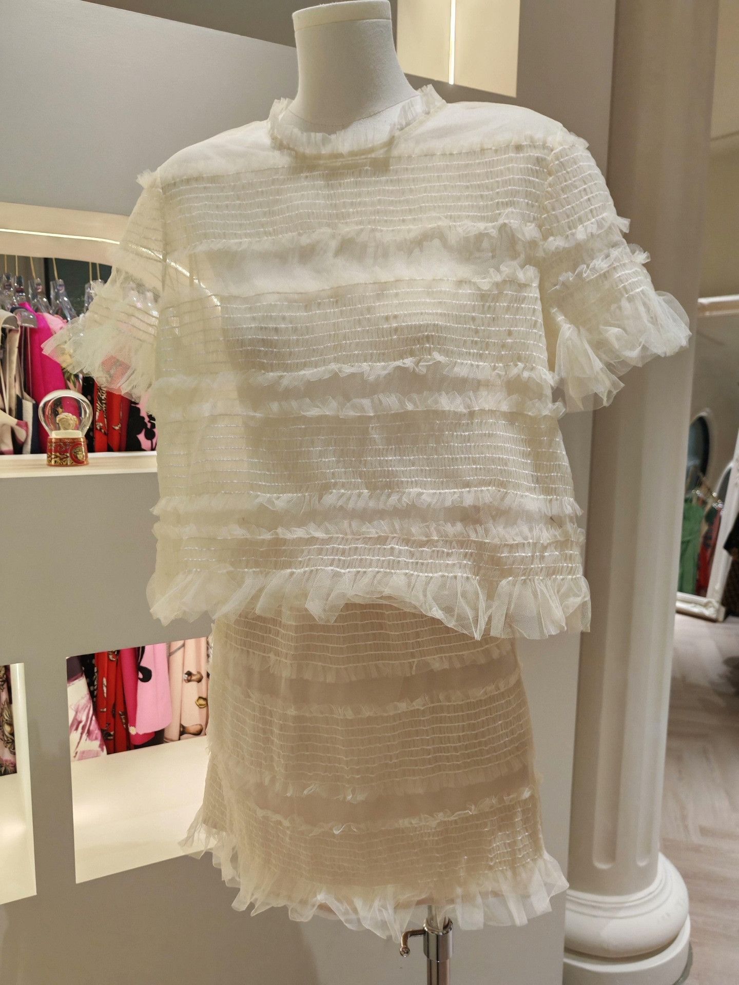 Other dzzit XS Beige Lace Set Size 22" - 1 Thumbnail