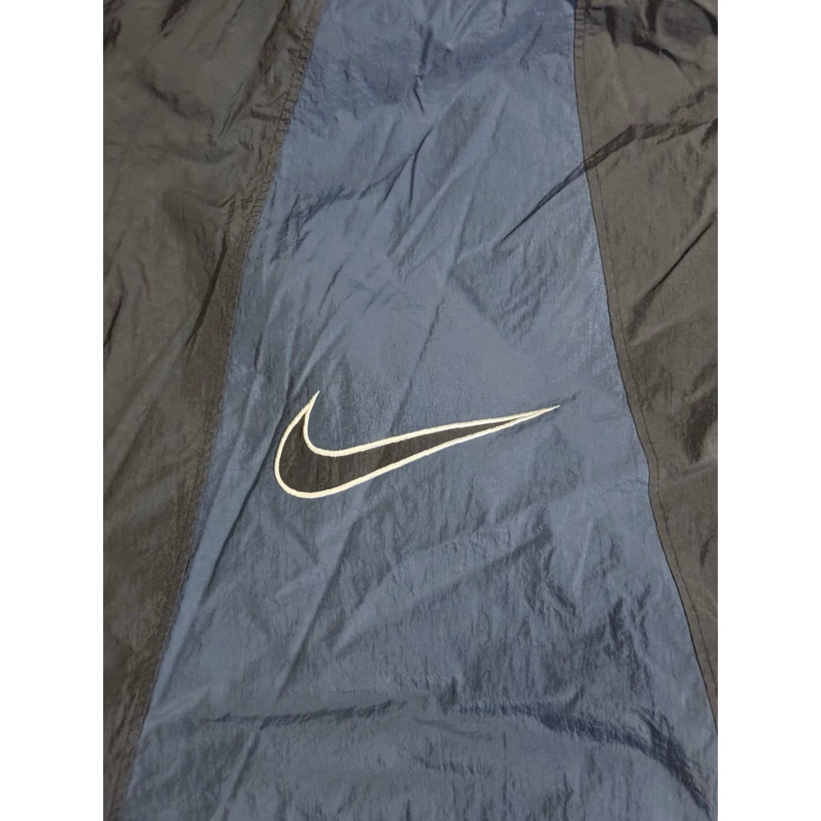 Nike VINTAGE Nike Air Big Swoosh Quilted Lined Insulated Puffer Jacket 2XL Blue Black Size US XXL / EU 58 / 5 - 7 Thumbnail