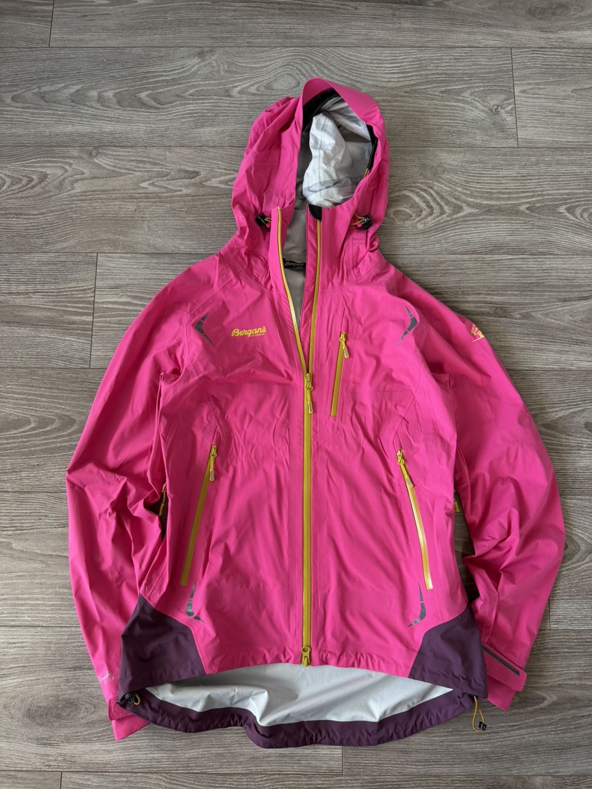 Bergans of Norway Bergans Of Norway Dermizax Waterproof Ski Storen Lady Jacket Size M / US 6-8 / IT 42-44 - 21 Thumbnail