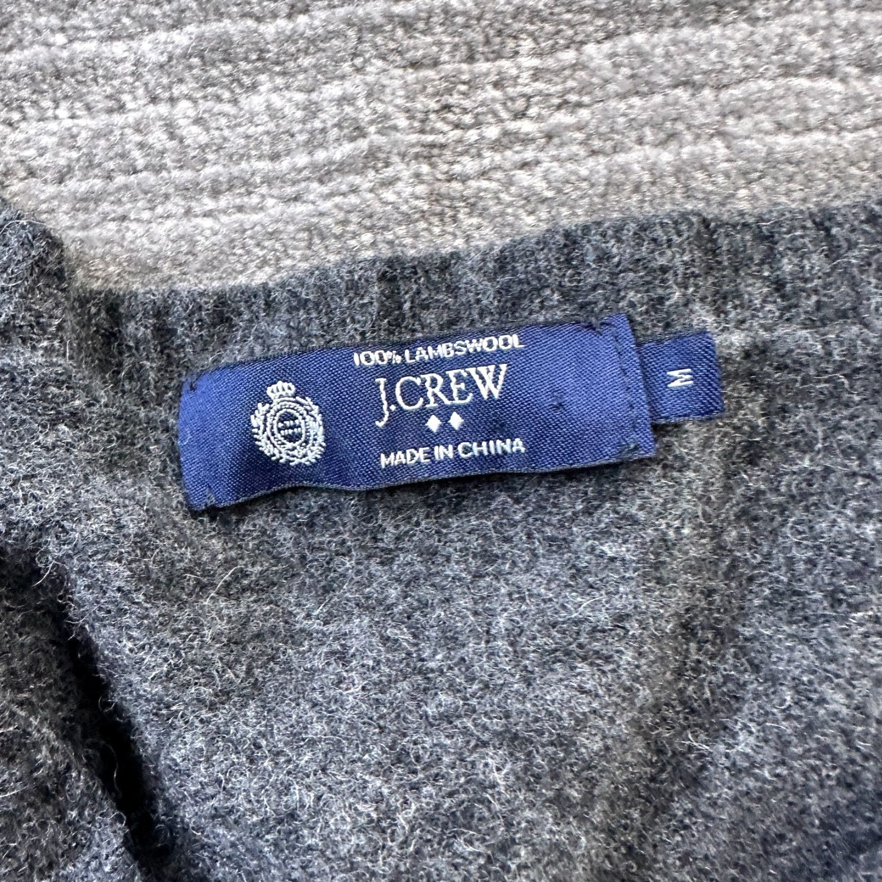 J.Crew VINTAGE J.CREW Vest Mens Medium Gray Knit Lambswool Argyle Preppy Golf Cricket Knit Style All Seasons Pattern Solid 80s 90s Mens Size US M / EU 48-50 / 2 - 5 Thumbnail