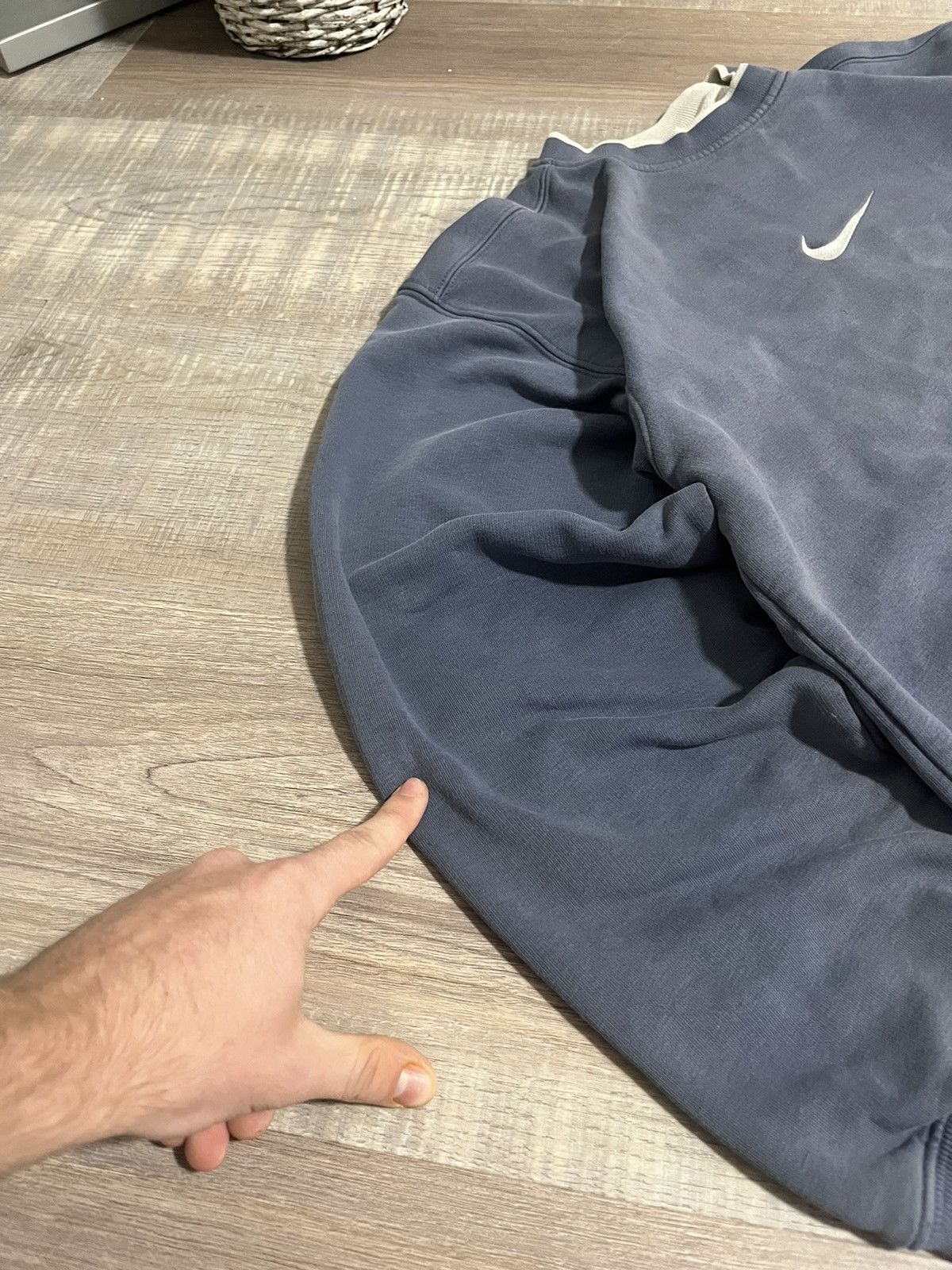 Nike × Vintage Vintage Nike Swoosh 90s Sweatshirt Y2K Size US L / EU 52-54 / 3 - 8 Thumbnail
