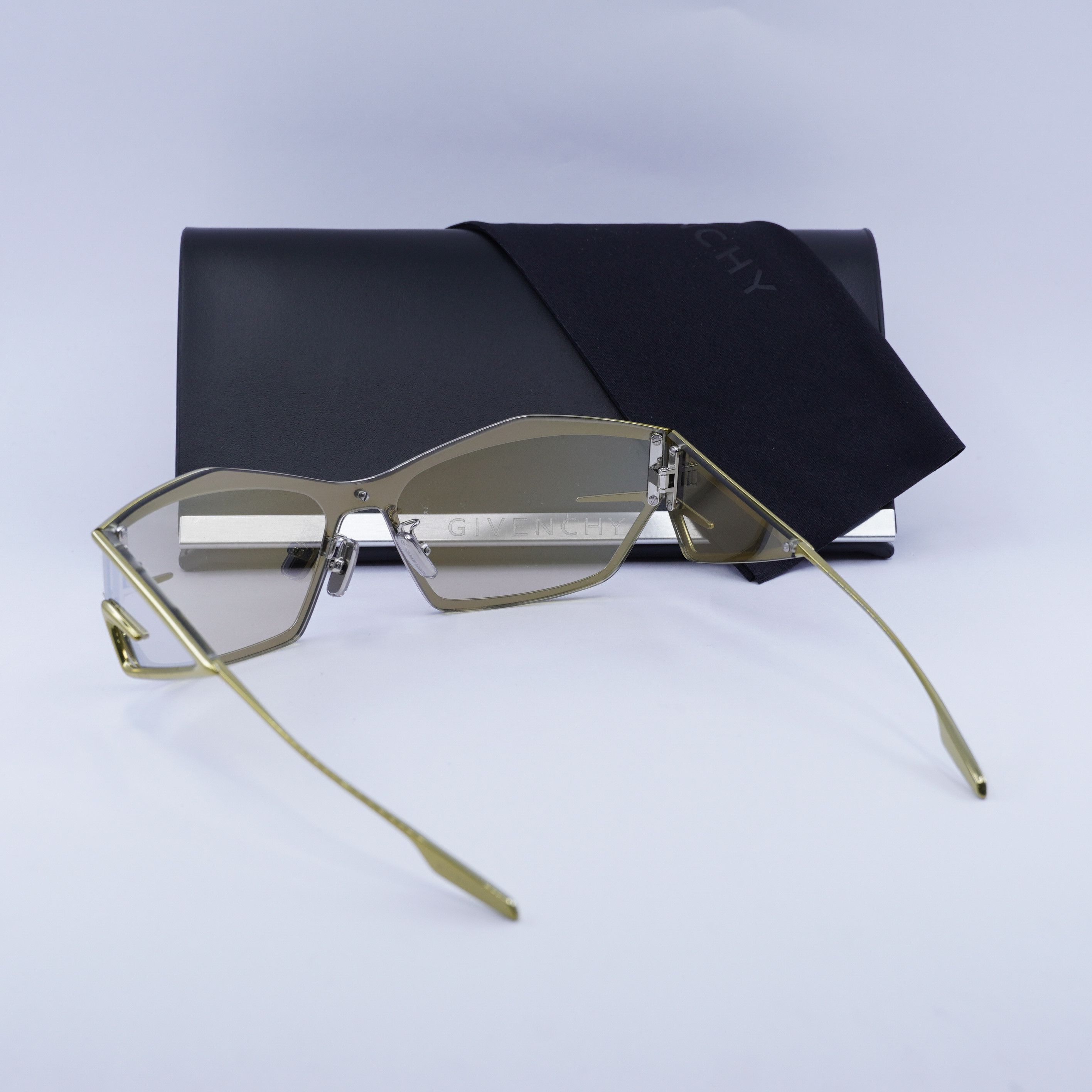 Givenchy Givenchy GV40066U 39C Sunglasses Yellow Geometric Frame Size ONE SIZE - 10 Thumbnail