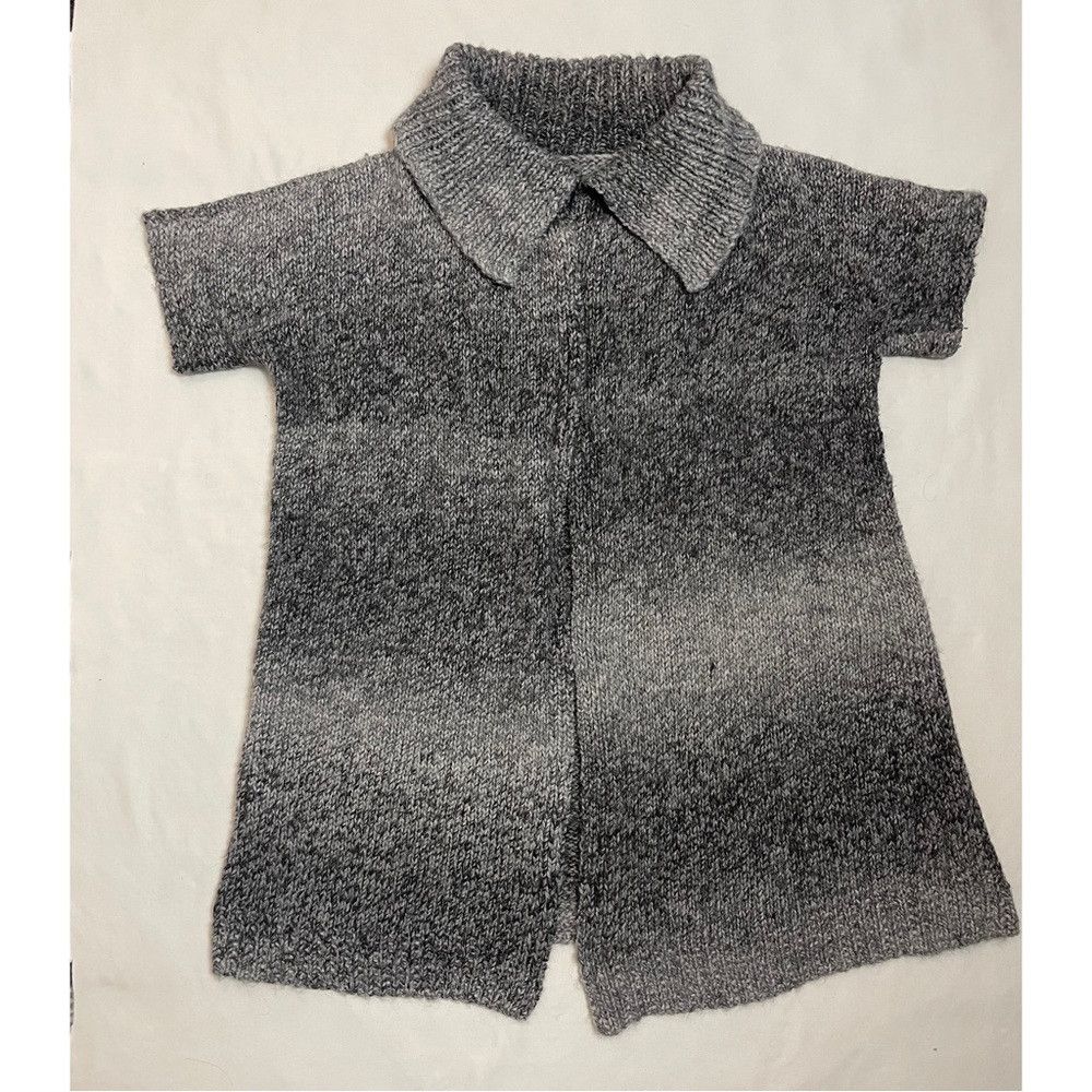 Other Hand Knit Wool Open Front Short Sleeve Grey Ombre Vest Card Size ONE SIZE - 5 Thumbnail