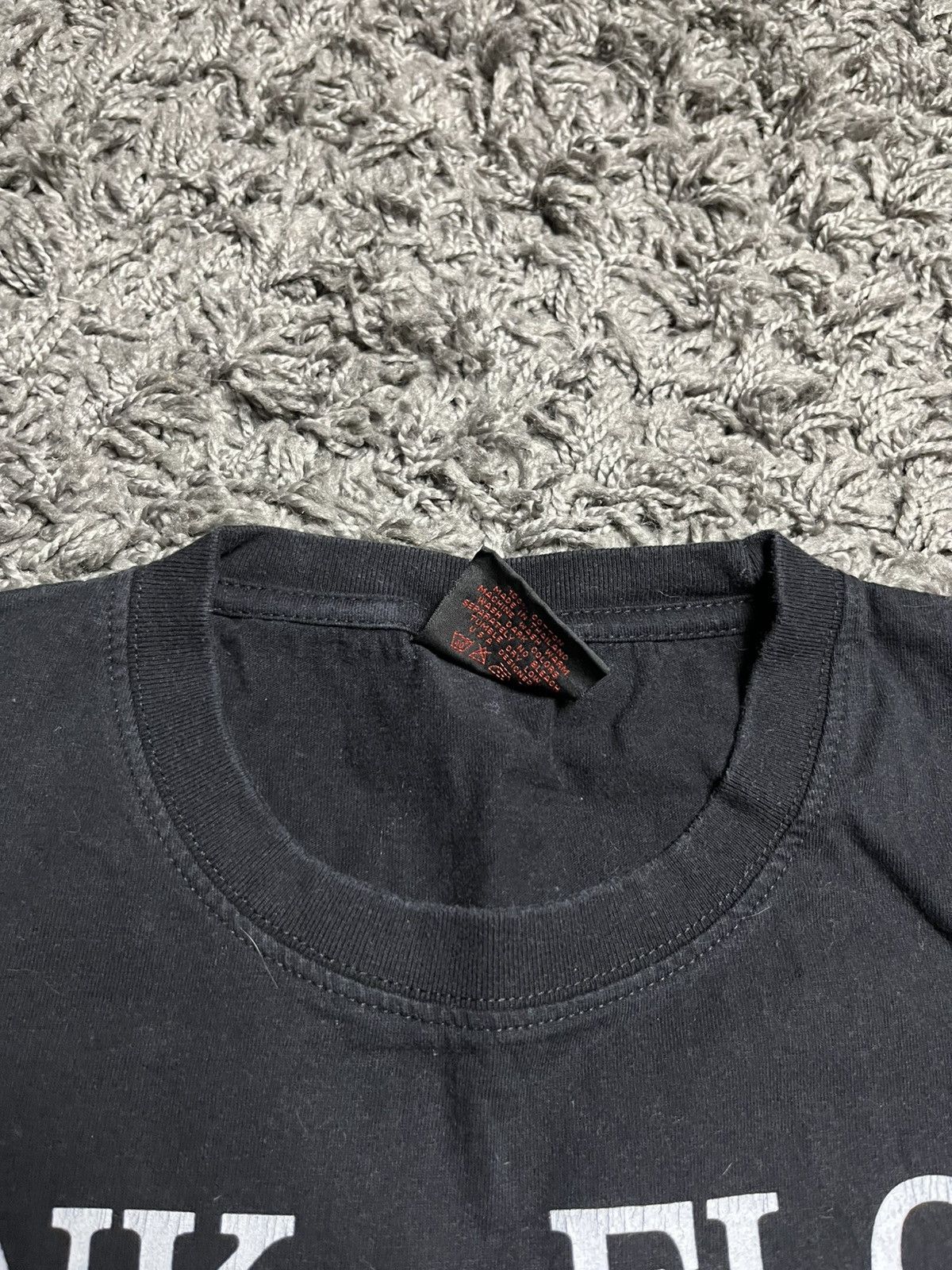 Pink Floyd Pink Floyd "Dark Side of the Moon" Eye Graphic Tee Size US M / EU 48-50 / 2 - 6 Thumbnail