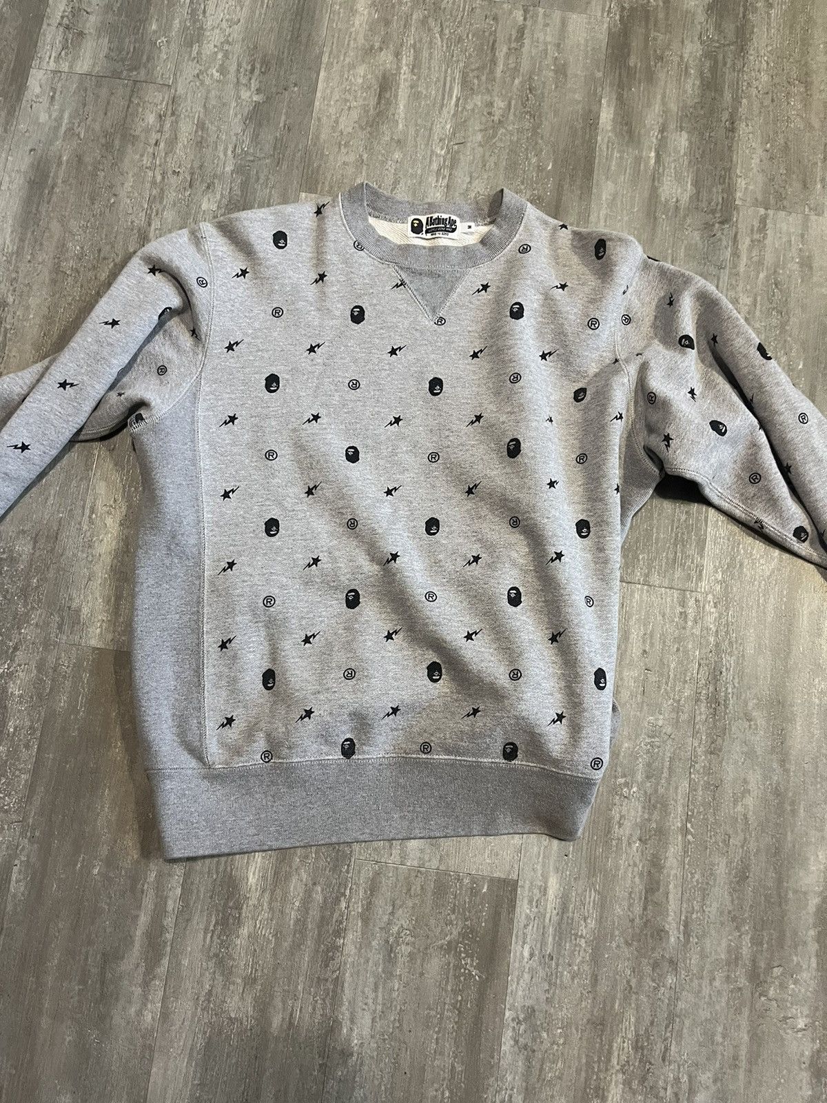 Bape Bape Monogram Crewneck Grey Size US M / EU 48-50 / 2 - 1 Thumbnail