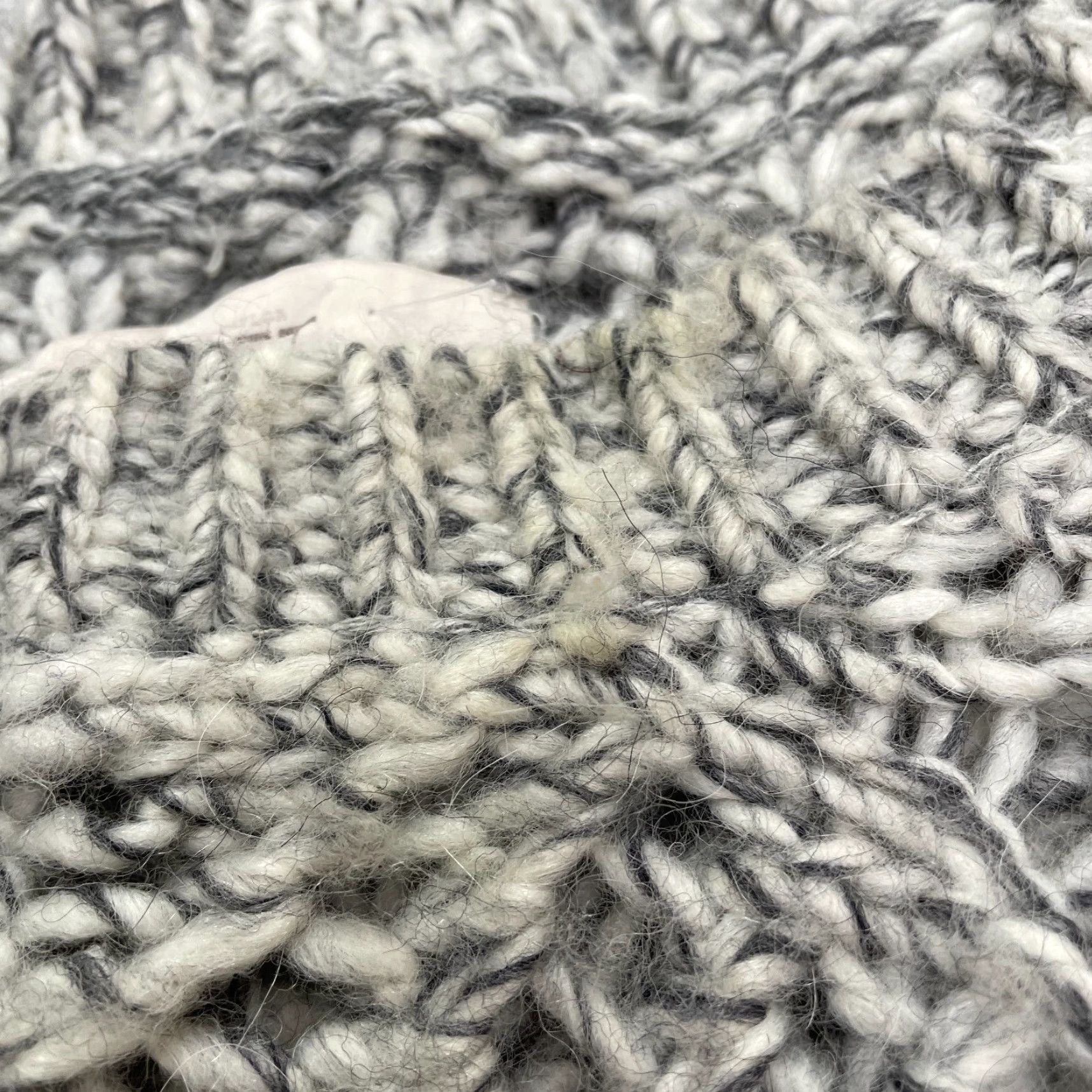 Loft LOFT Ann Taylor Crochet Pullover Sweater Women Medium Gray Round Neck Open Knit Size M / US 6-8 / IT 42-44 - 5 Thumbnail