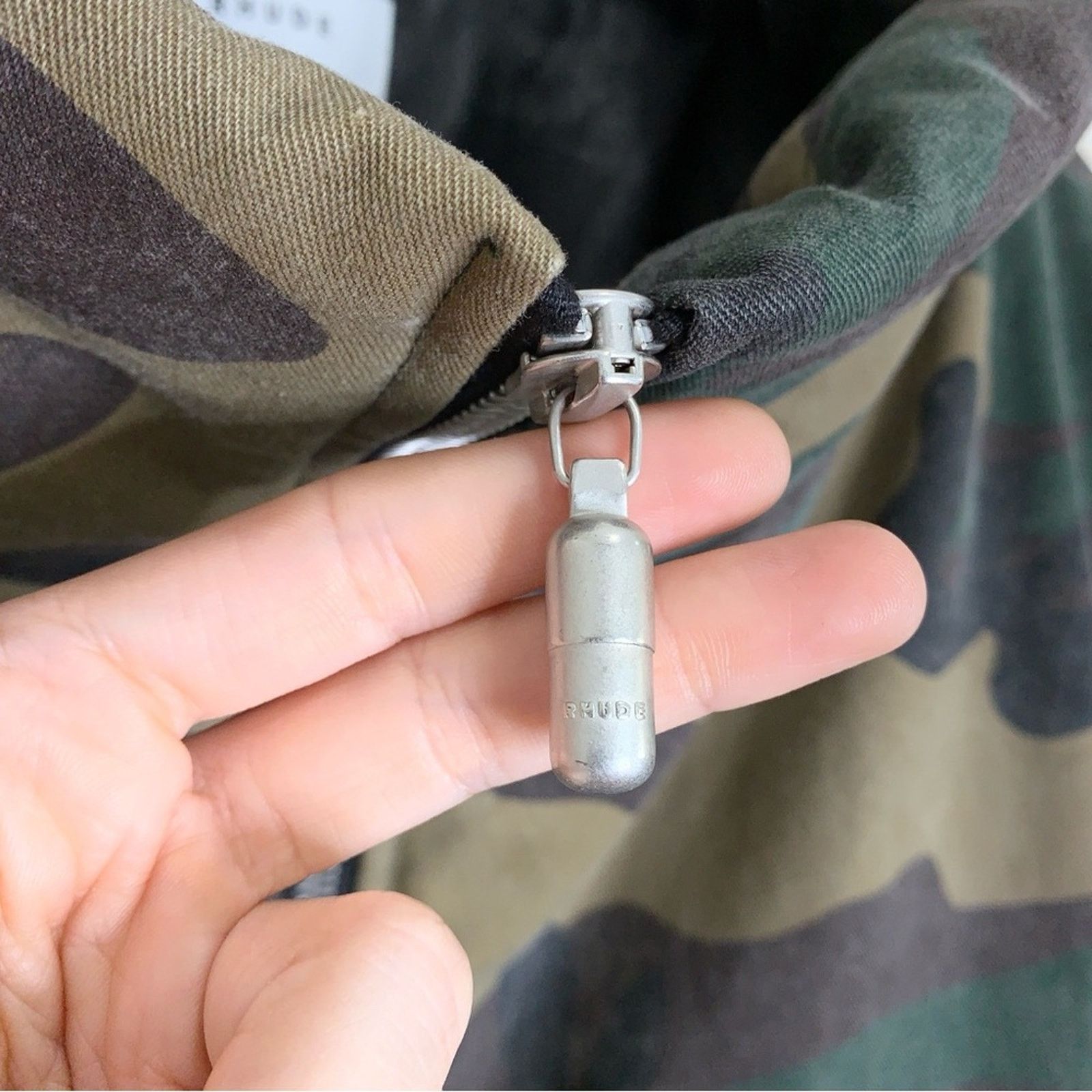 Rhude Rhude Camo Puffer Jacket (Sz L) Triangle Star Logo Graphic Size US L / EU 52-54 / 3 - 7 Thumbnail