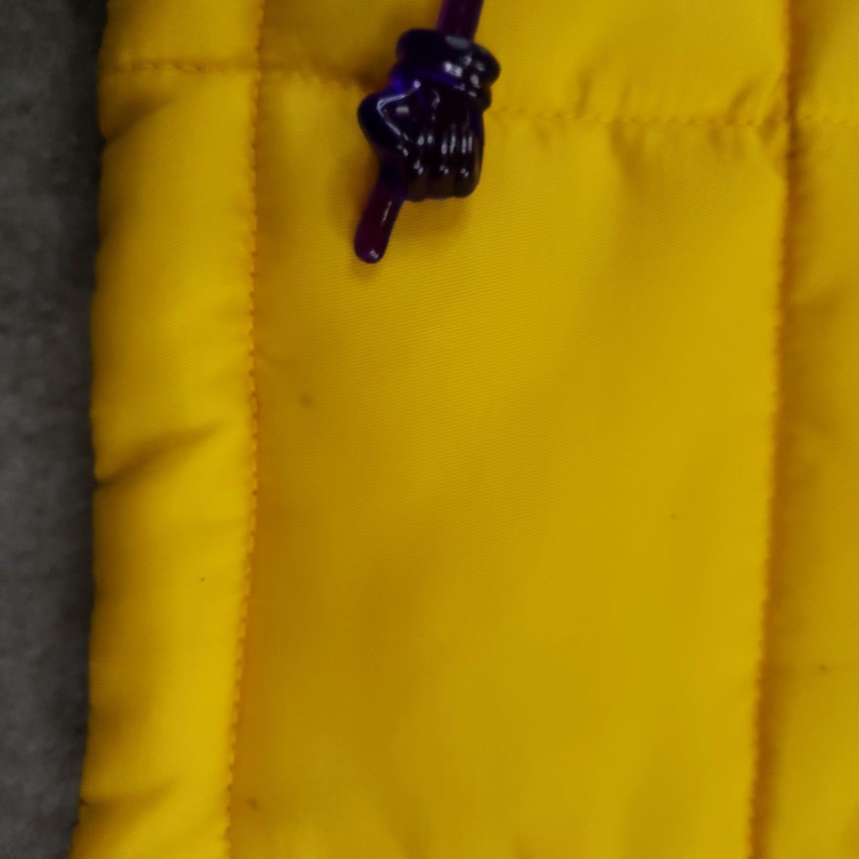 Gap VINTAGE GAP Vest Mens Small Yellow Puffer Quilted Zip Front Nylon Outdoor Hiking Size US S / EU 44-46 / 1 - 7 Thumbnail
