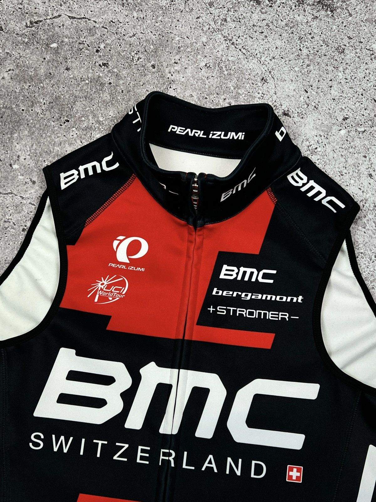 Other Pearl Izumi BMC Switzerland Full Zip Red Black Size US S / EU 44-46 / 1 - 2 Thumbnail