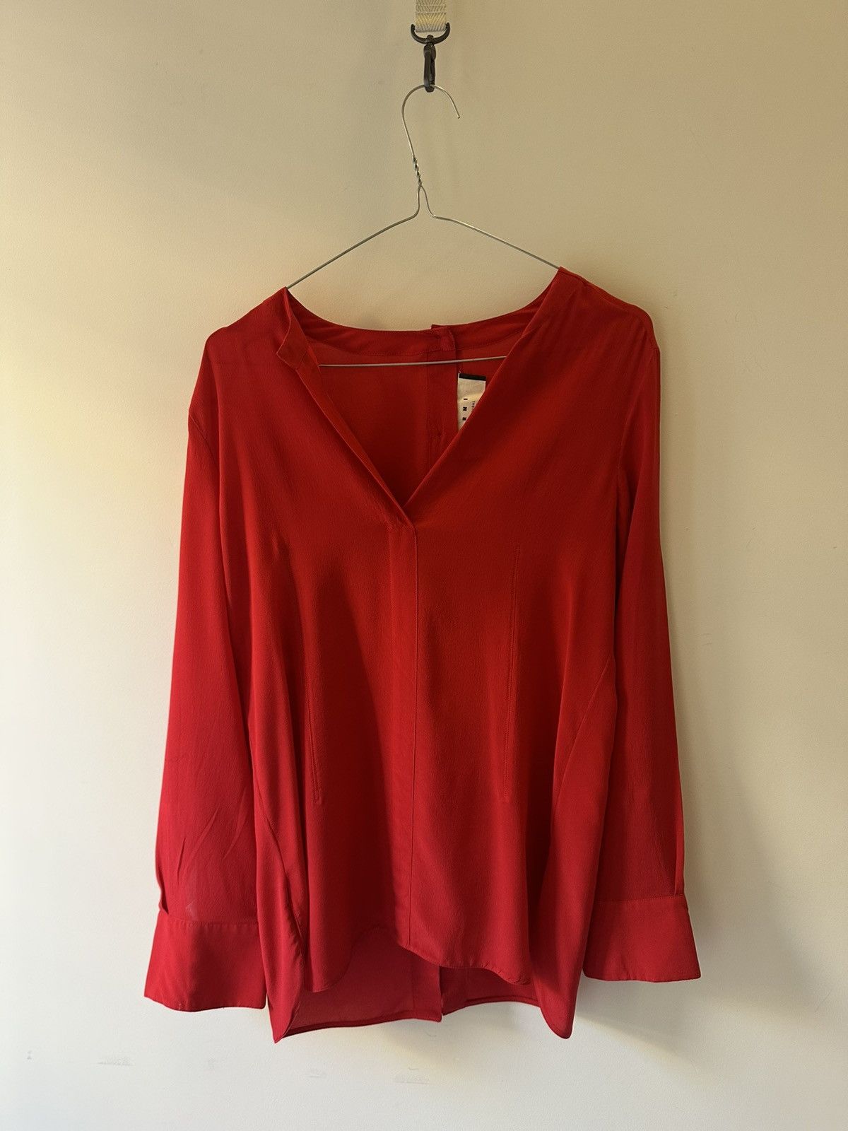 Marni Marni Red Silk Button-Back Blouse – Size 40 (IT) Size S / US 4 / IT 40 - 1 Thumbnail