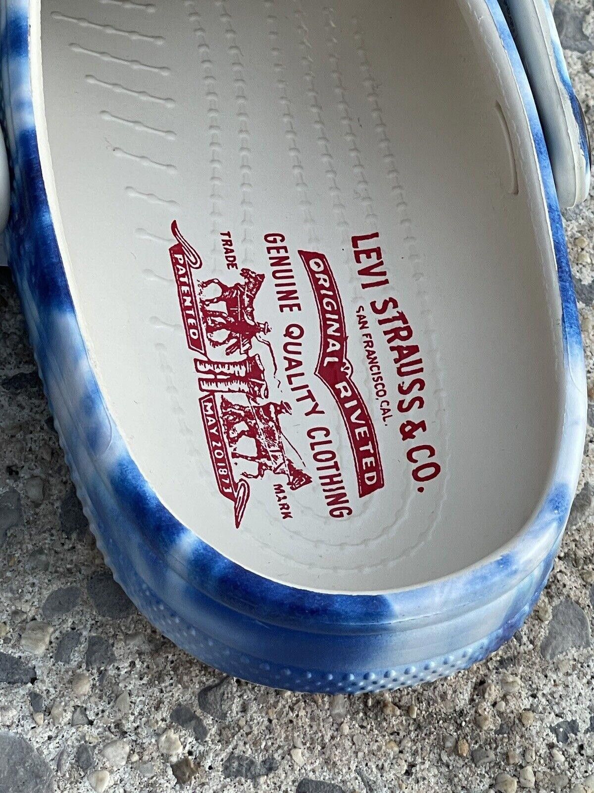 Crocs Levi's x Crocs Men's Sz 10 Limited Edition Jibbitz 501 Blue Size US 10 / EU 43 - 4 Thumbnail