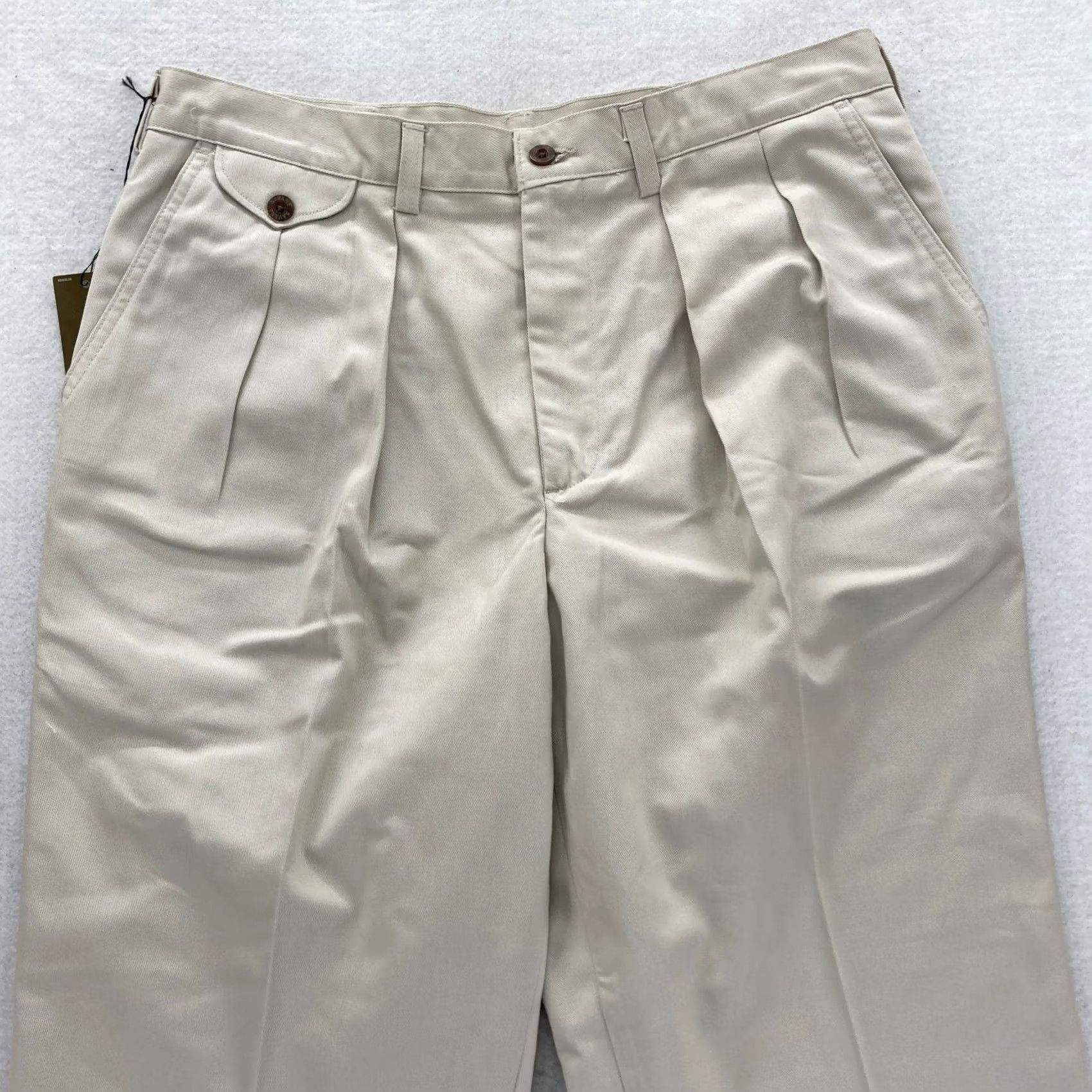 Savane Savane Khaki Pants Mens 36x29 Gray Pleated Classic Tapered Leg Wrinkle Resist Size US 36 / EU 52 - 2 Thumbnail