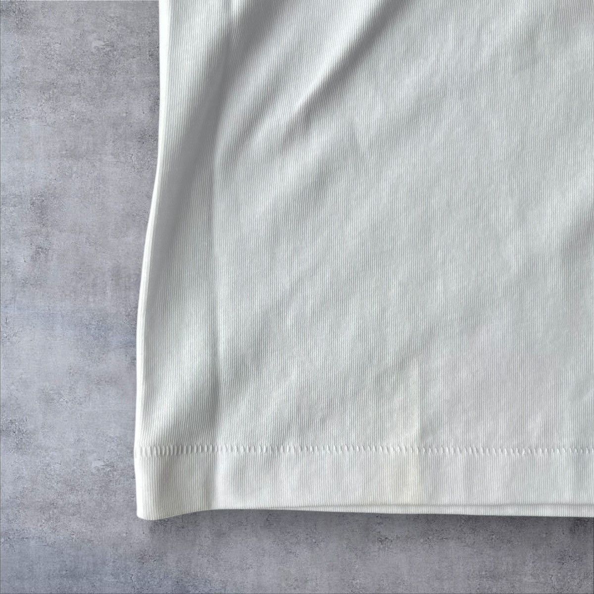 Bape BRAND NEW BAPE SHARK UNITED ARAB EMIRATES TEE “WHITE” SIZE L Size US L / EU 52-54 / 3 - 2 Thumbnail