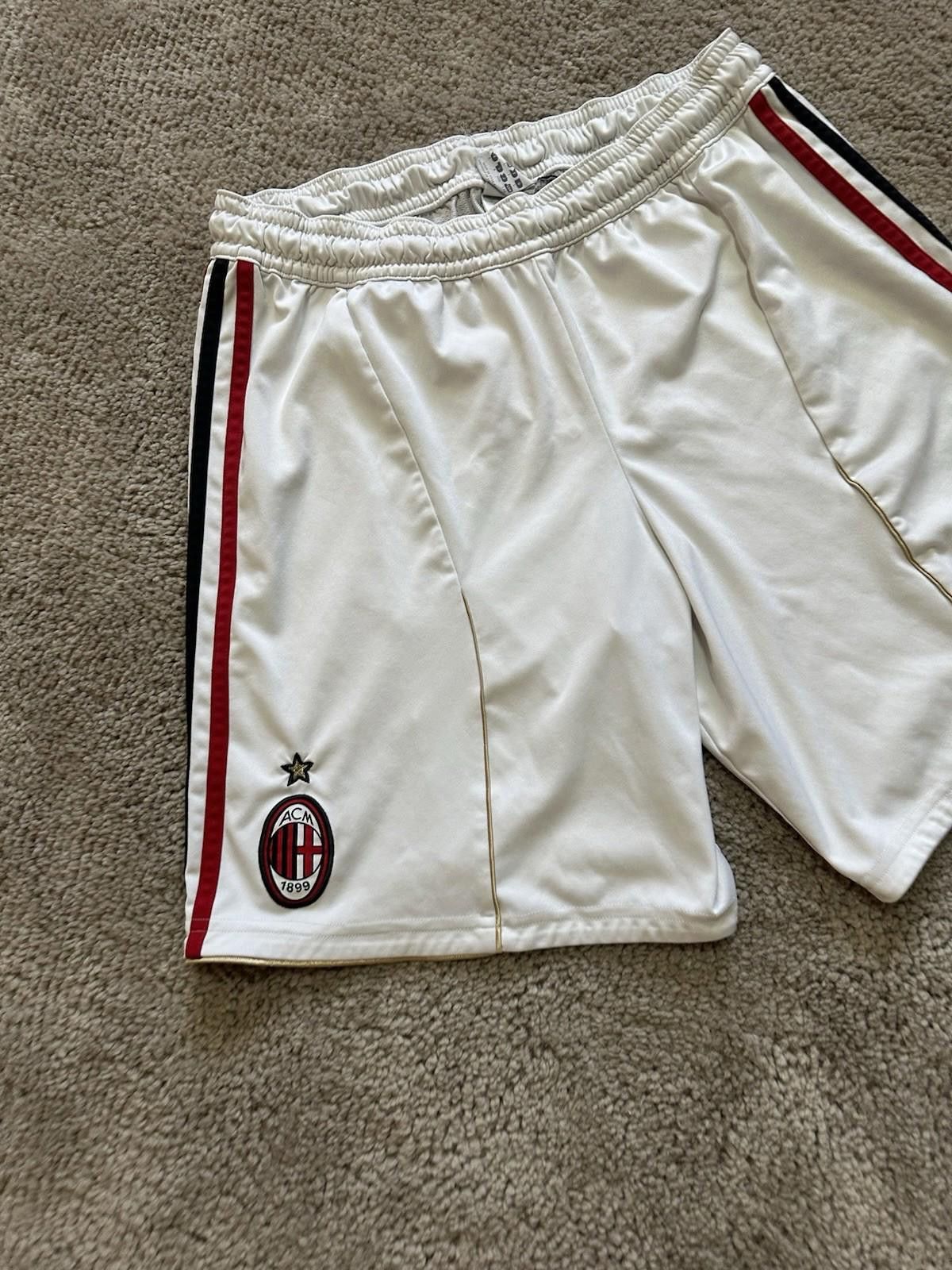 Adidas 2010-11 Ac Milan Adidas Home Football Shorts Serie A Italy L Size US 32 / EU 48 - 2 Thumbnail