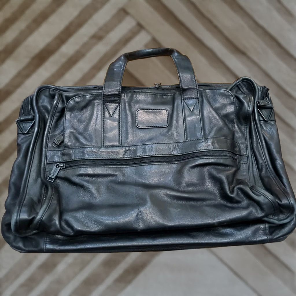 Tumi Tumi Alpha Bravo Leather Briefcase Laptop Bag Black Handles Zippers Expandable Mens Medium Bag, Laptop Case, Business, Black, Leather, Nylon Size ONE SIZE - 1 Thumbnail